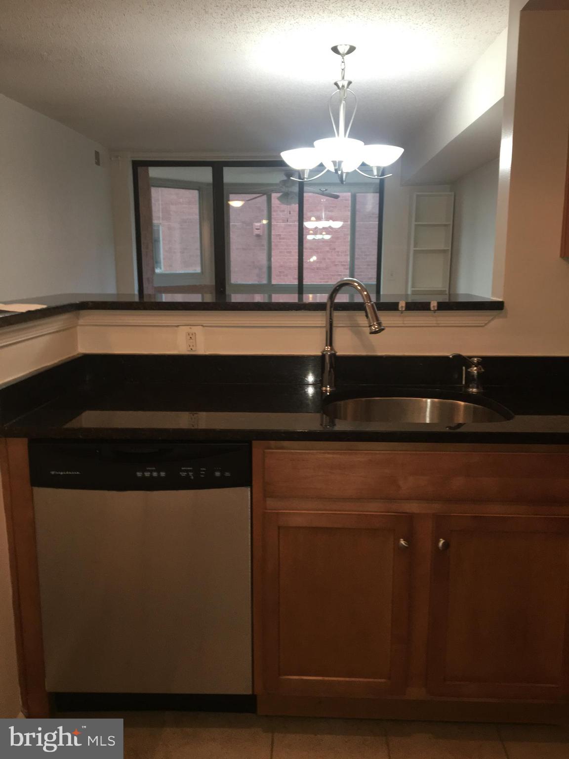 WESTVIEW AT BALLSTON METRO - Residential Lease