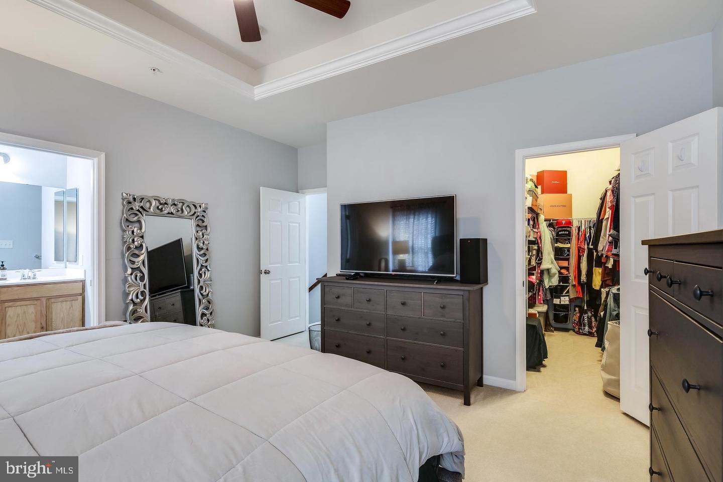 VILLAGES OF DORCHESTER - Residential Lease