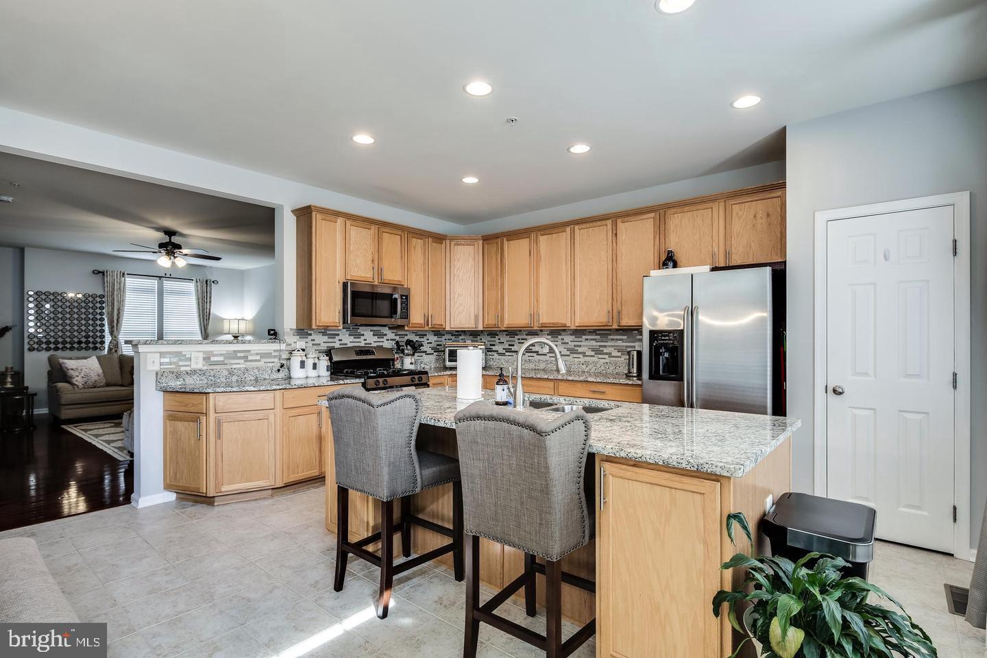 VILLAGES OF DORCHESTER - Residential Lease