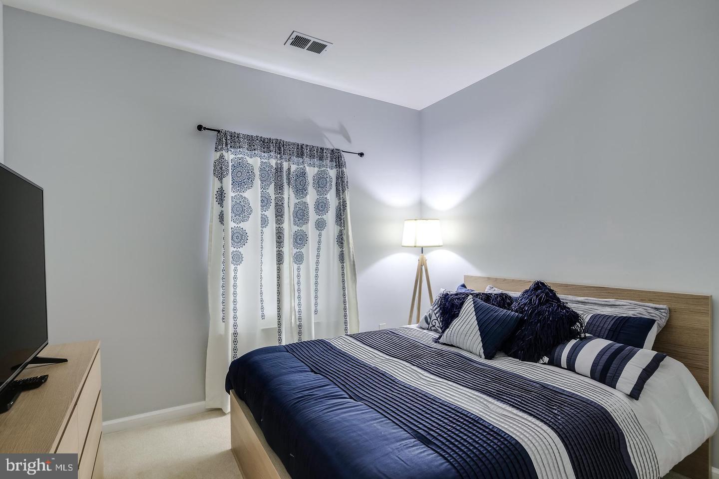 VILLAGES OF DORCHESTER - Residential Lease