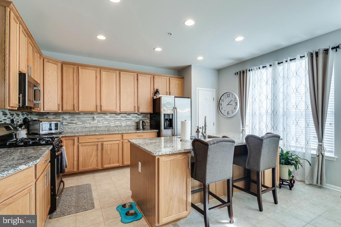 VILLAGES OF DORCHESTER - Residential Lease