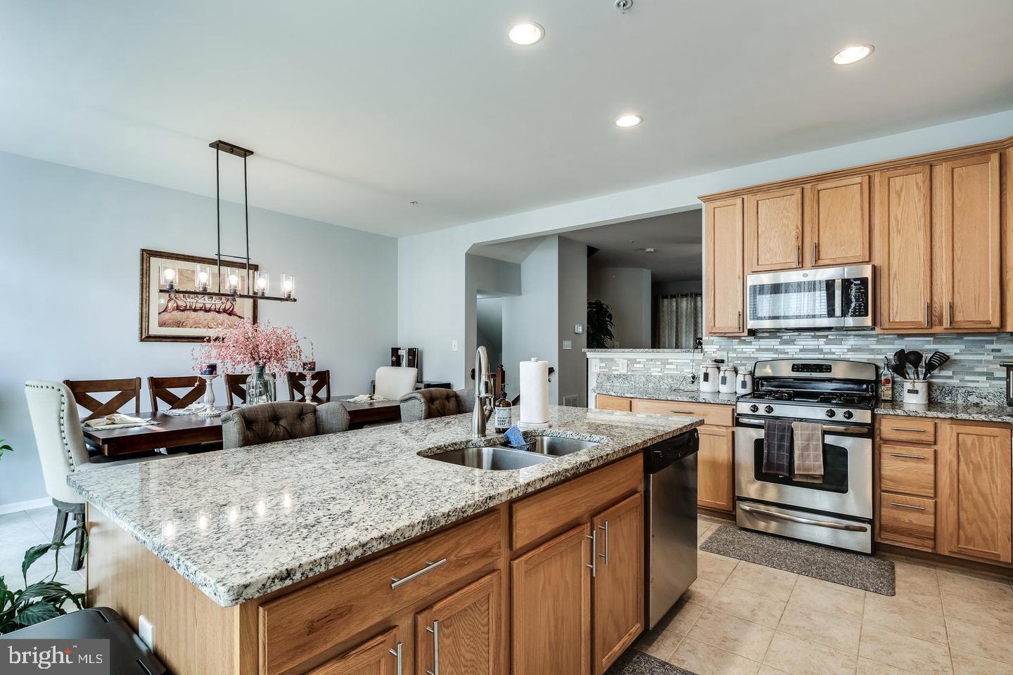 VILLAGES OF DORCHESTER - Residential Lease