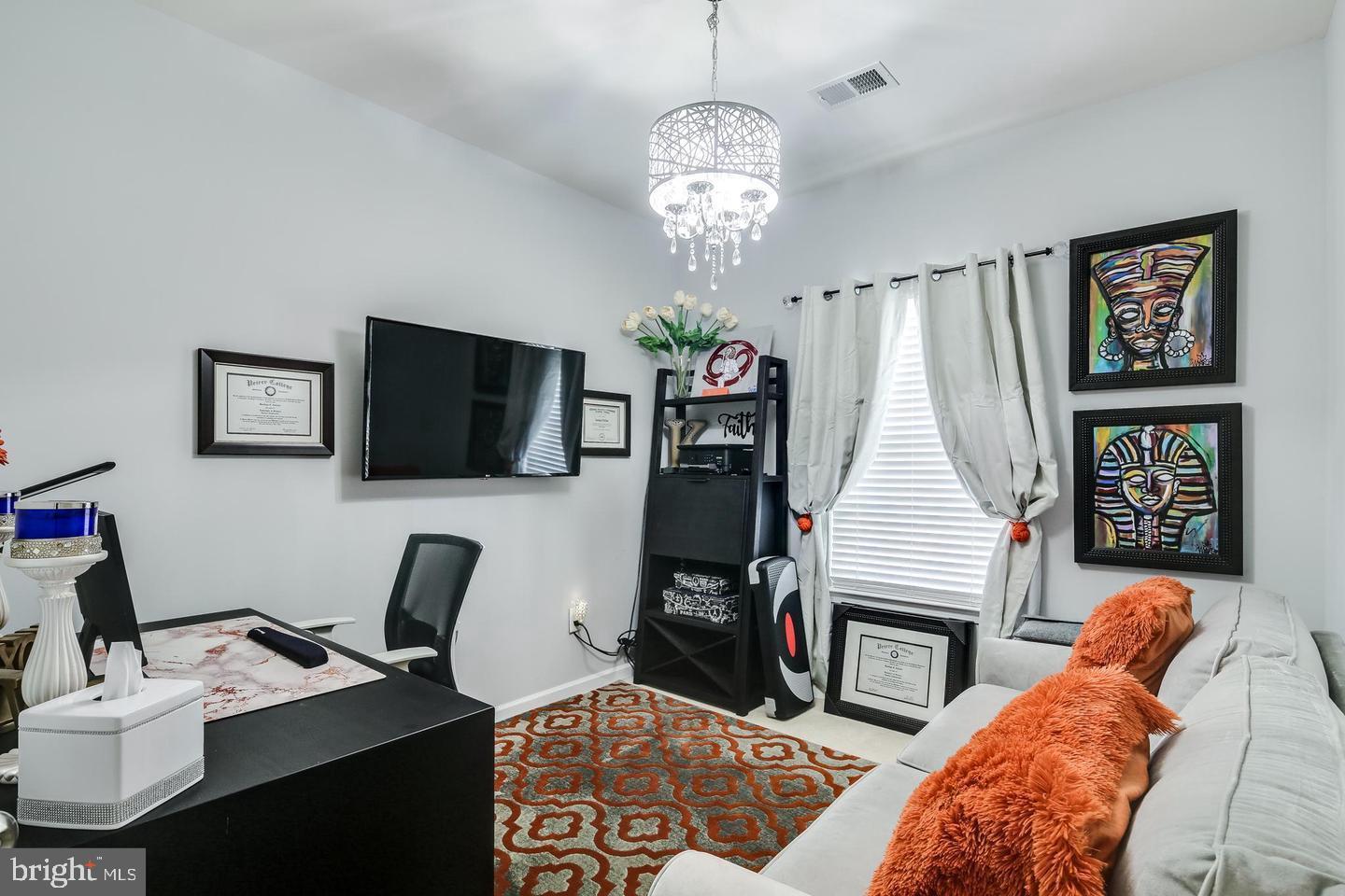 VILLAGES OF DORCHESTER - Residential Lease