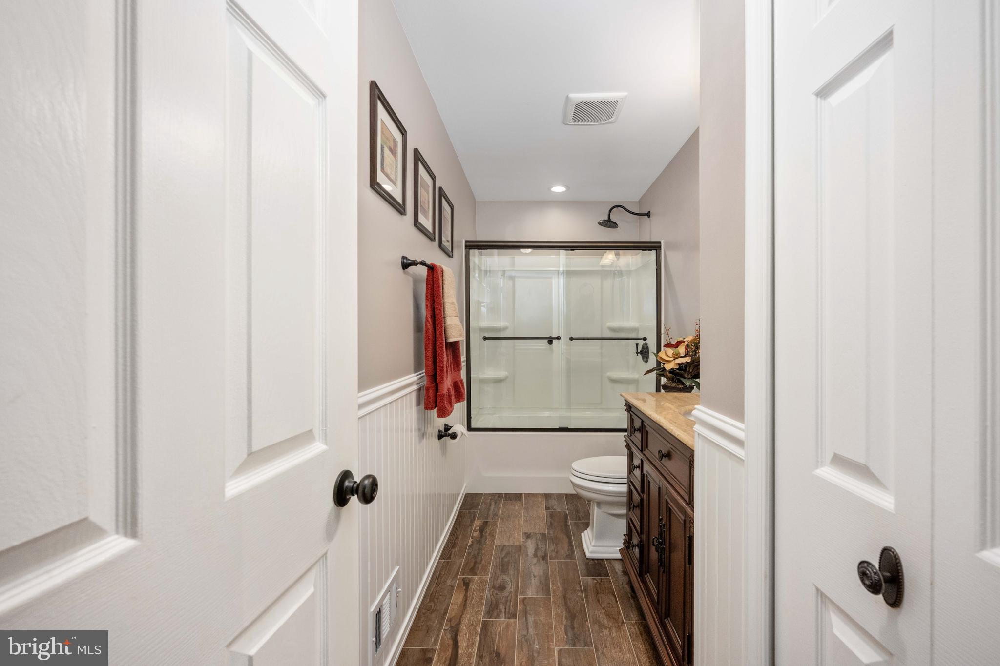 HAMPTON OAKS - Residential