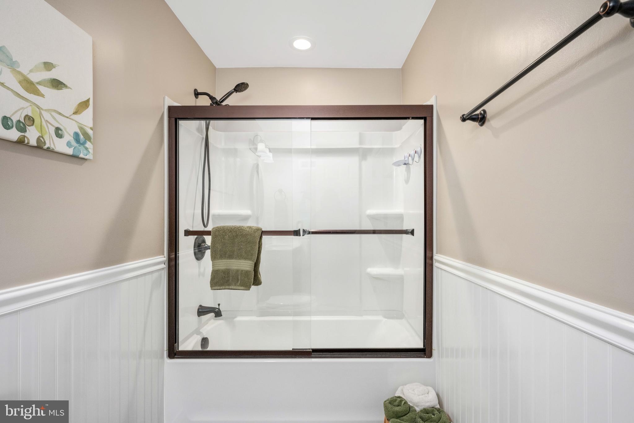 HAMPTON OAKS - Residential