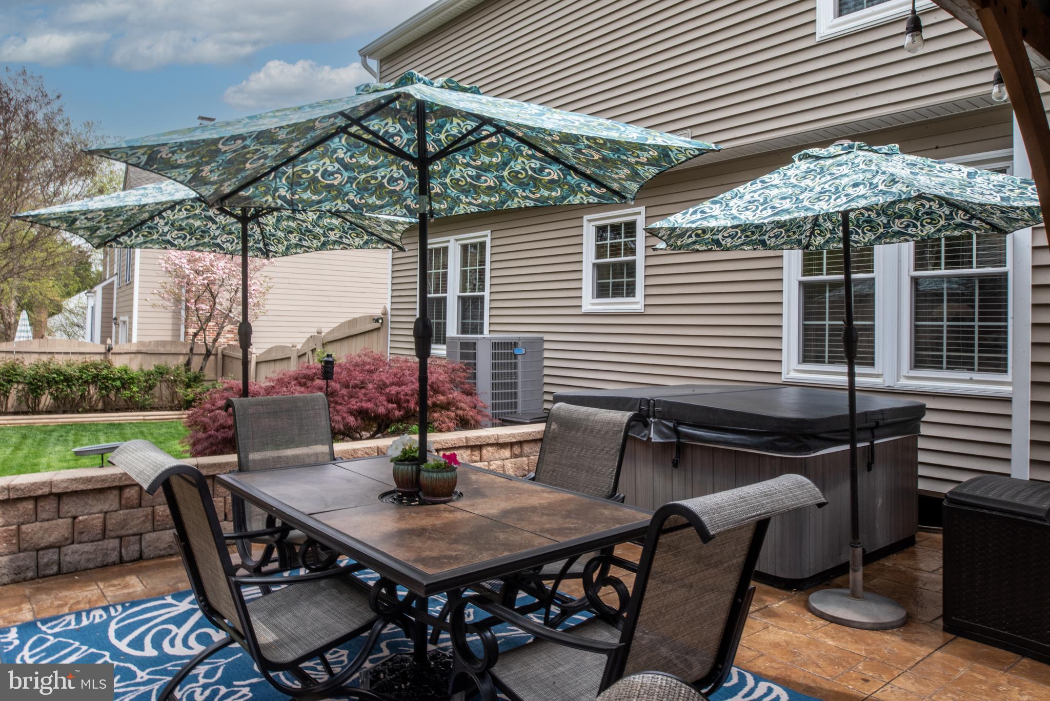 HAMPTON OAKS - Residential