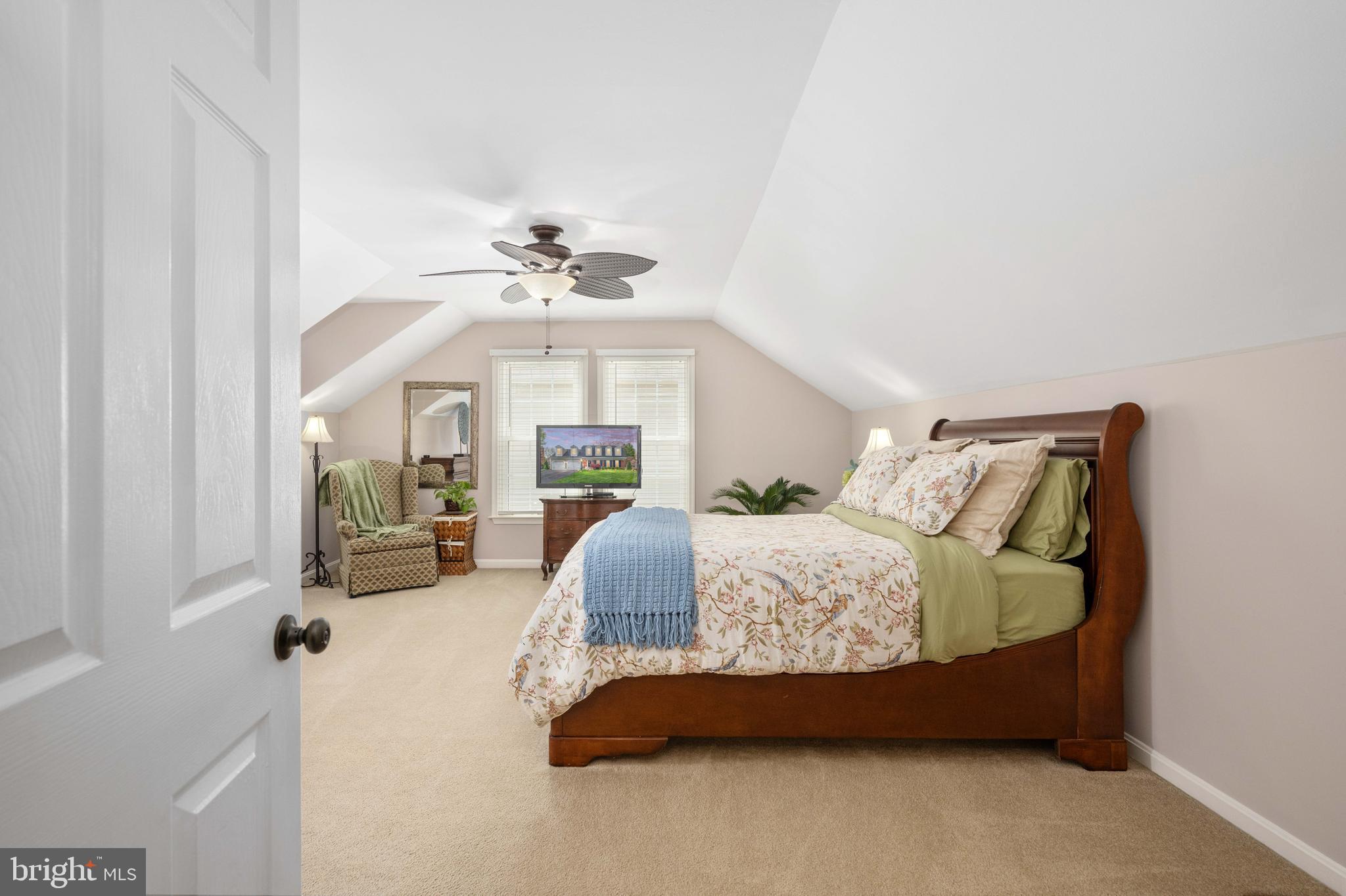 HAMPTON OAKS - Residential