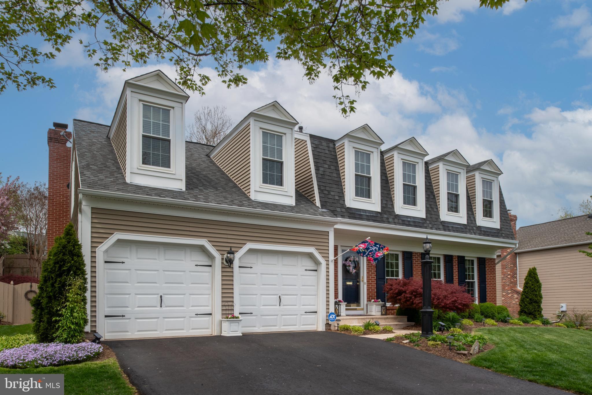 HAMPTON OAKS - Residential