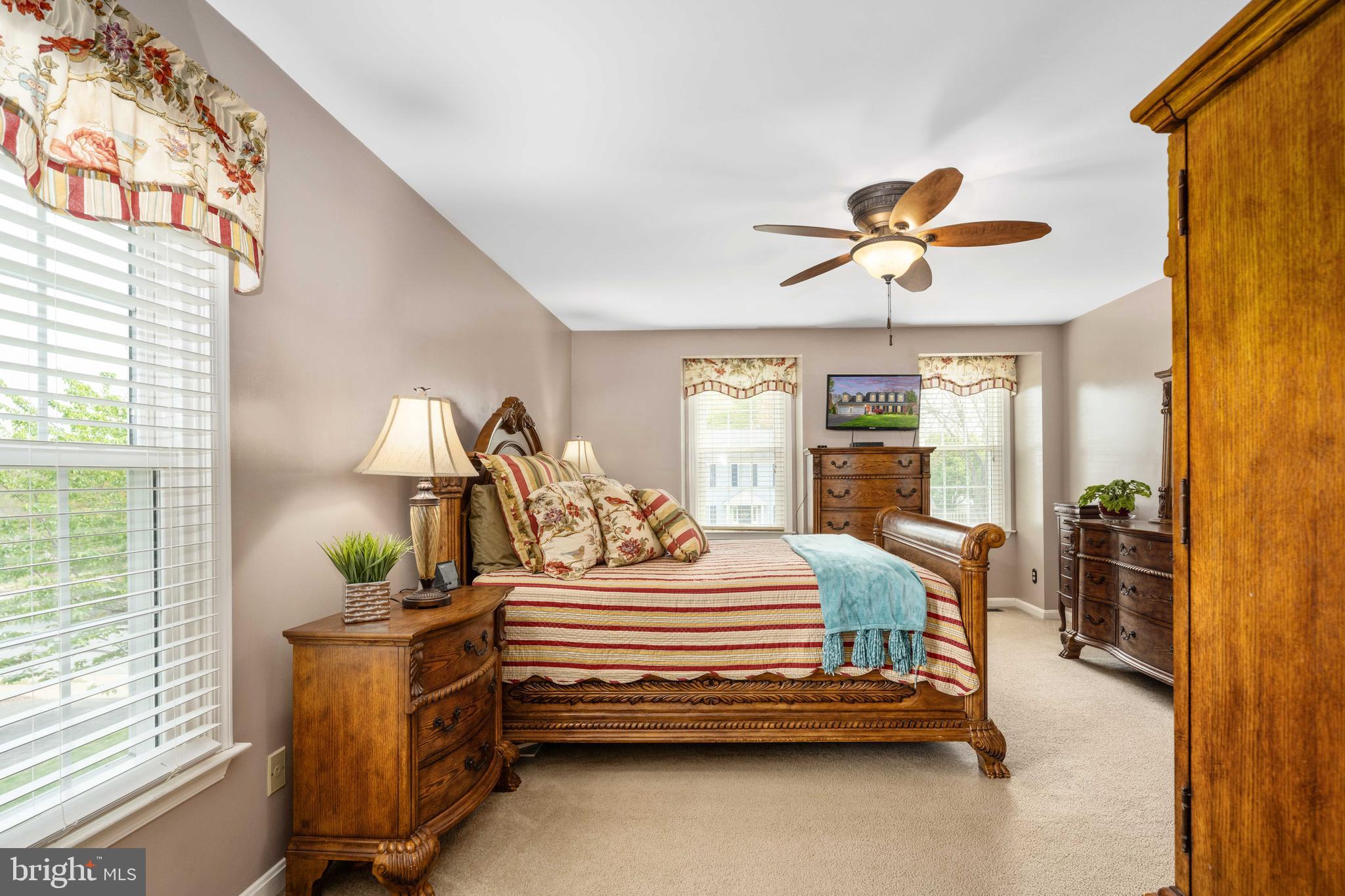 HAMPTON OAKS - Residential