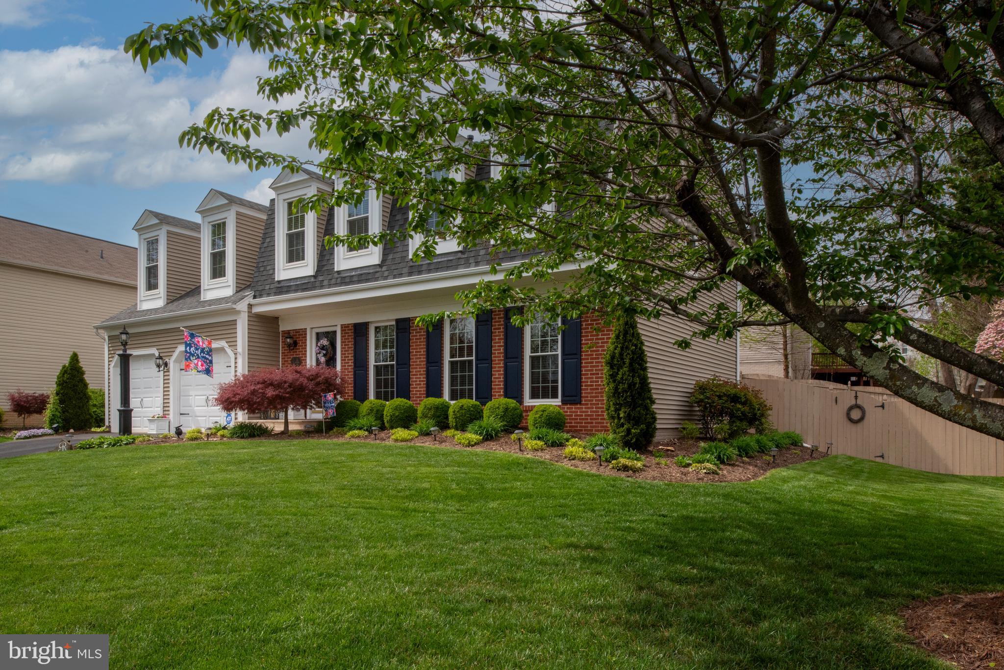 HAMPTON OAKS - Residential