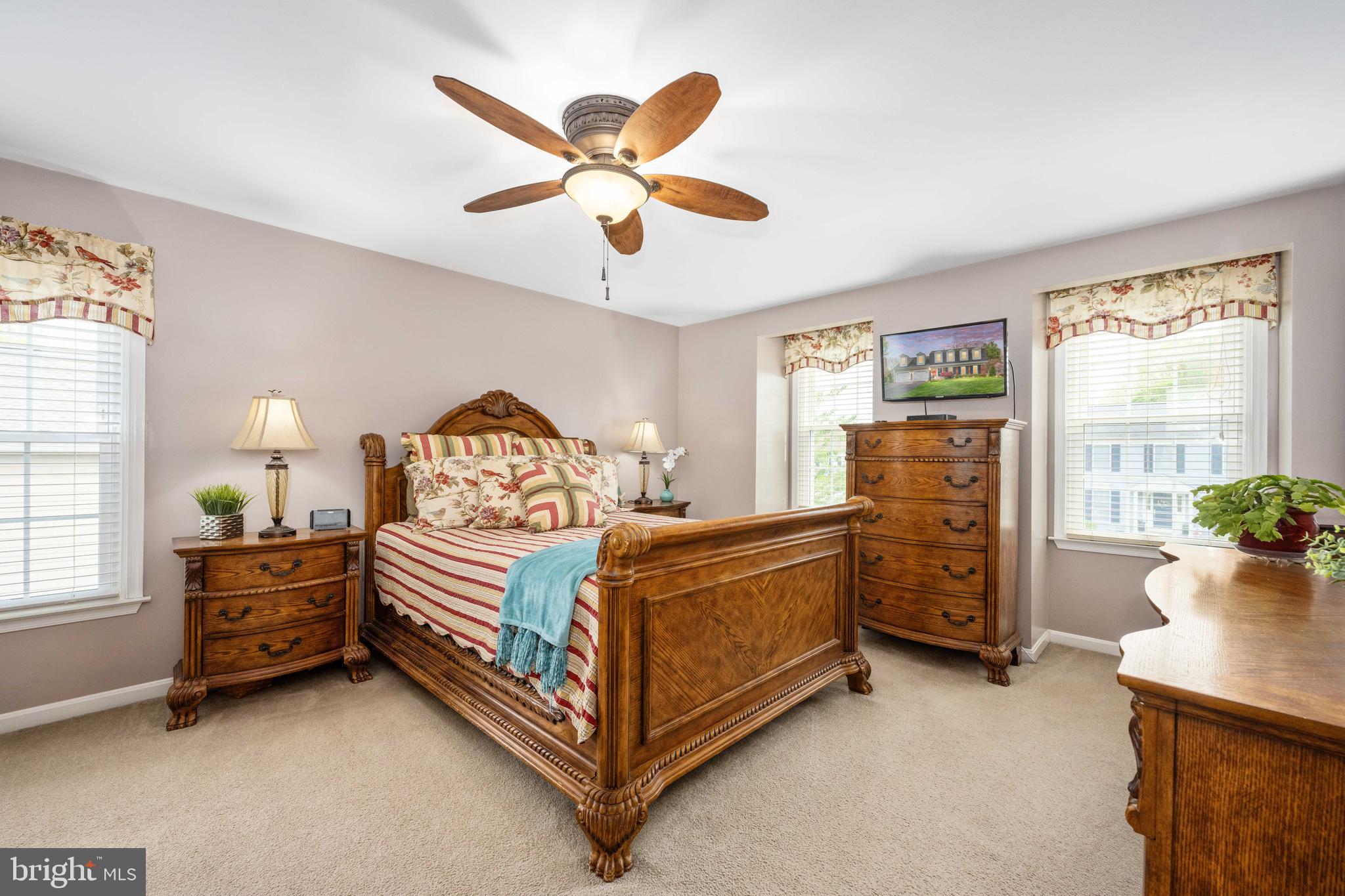 HAMPTON OAKS - Residential