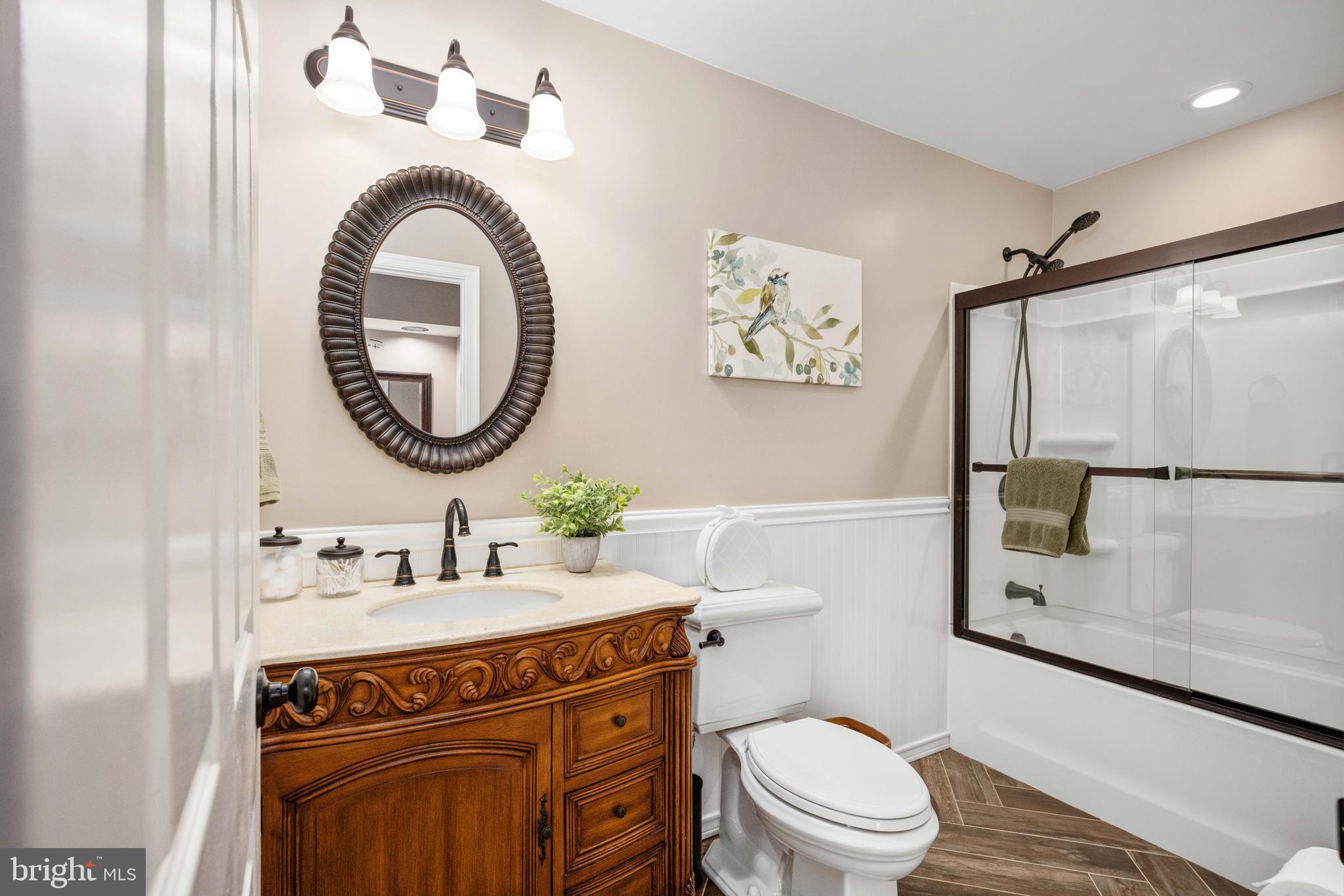 HAMPTON OAKS - Residential