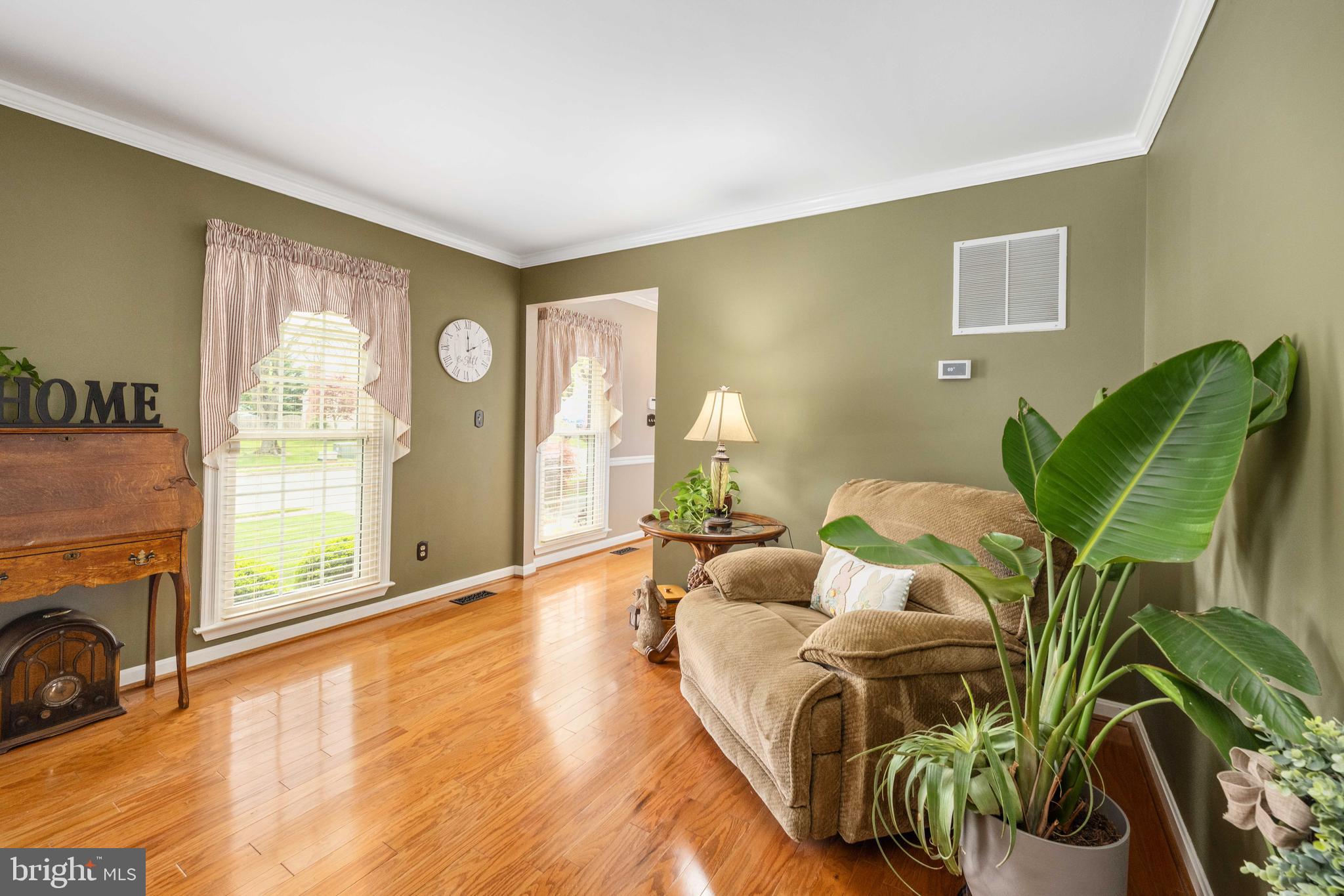 HAMPTON OAKS - Residential