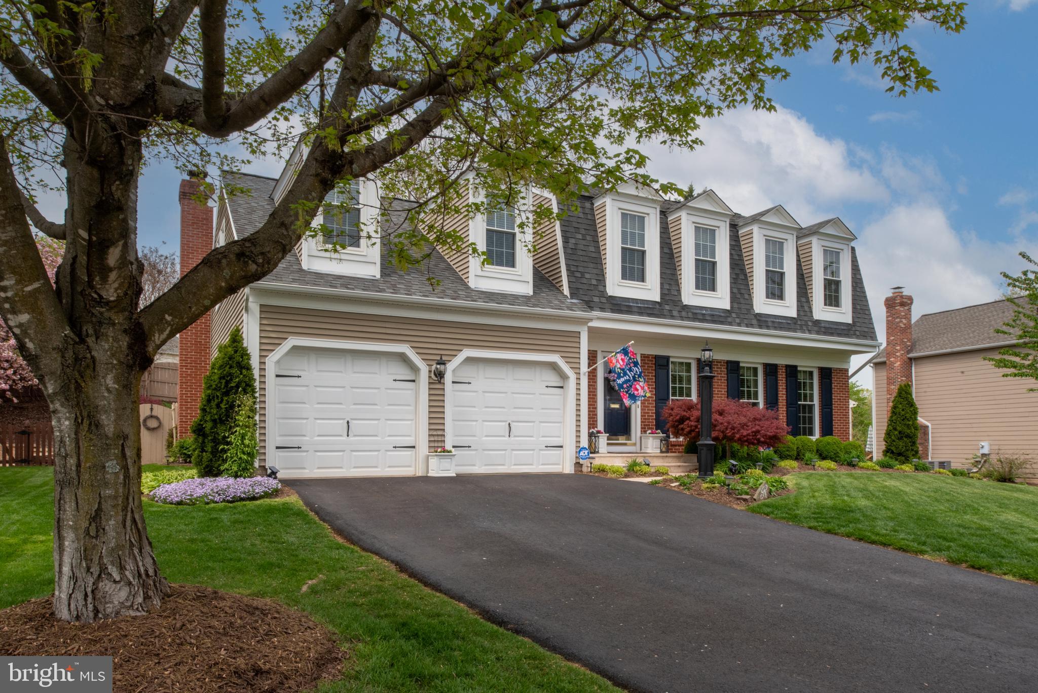 HAMPTON OAKS - Residential