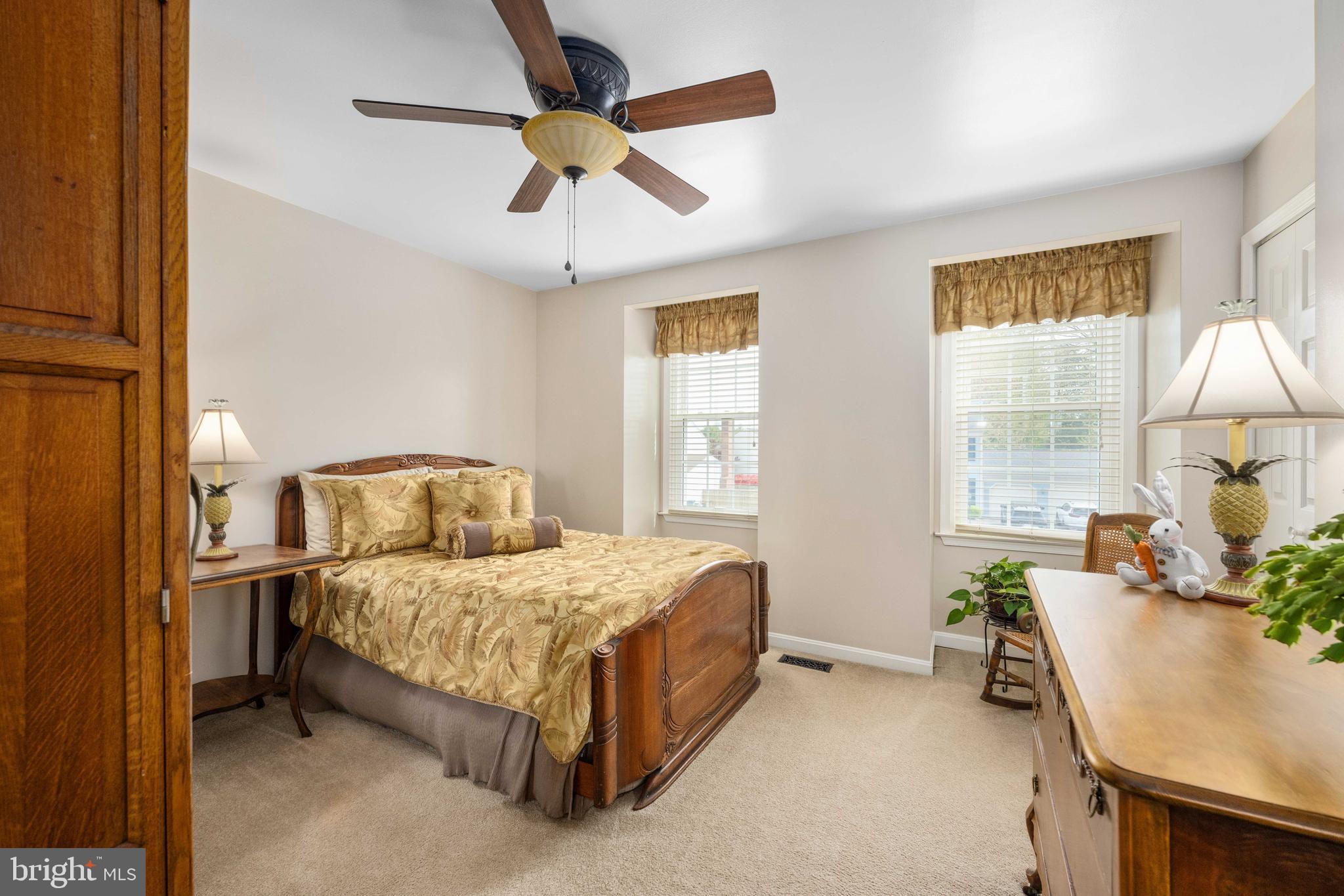 HAMPTON OAKS - Residential