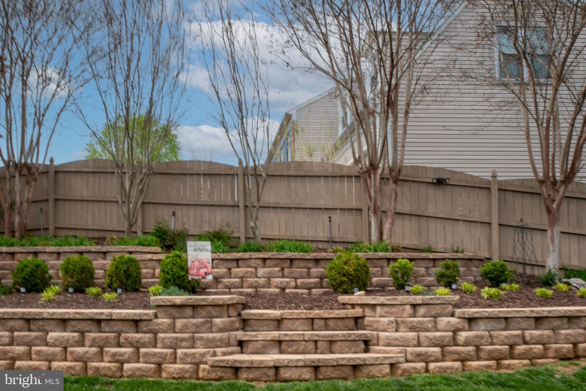 HAMPTON OAKS - Residential