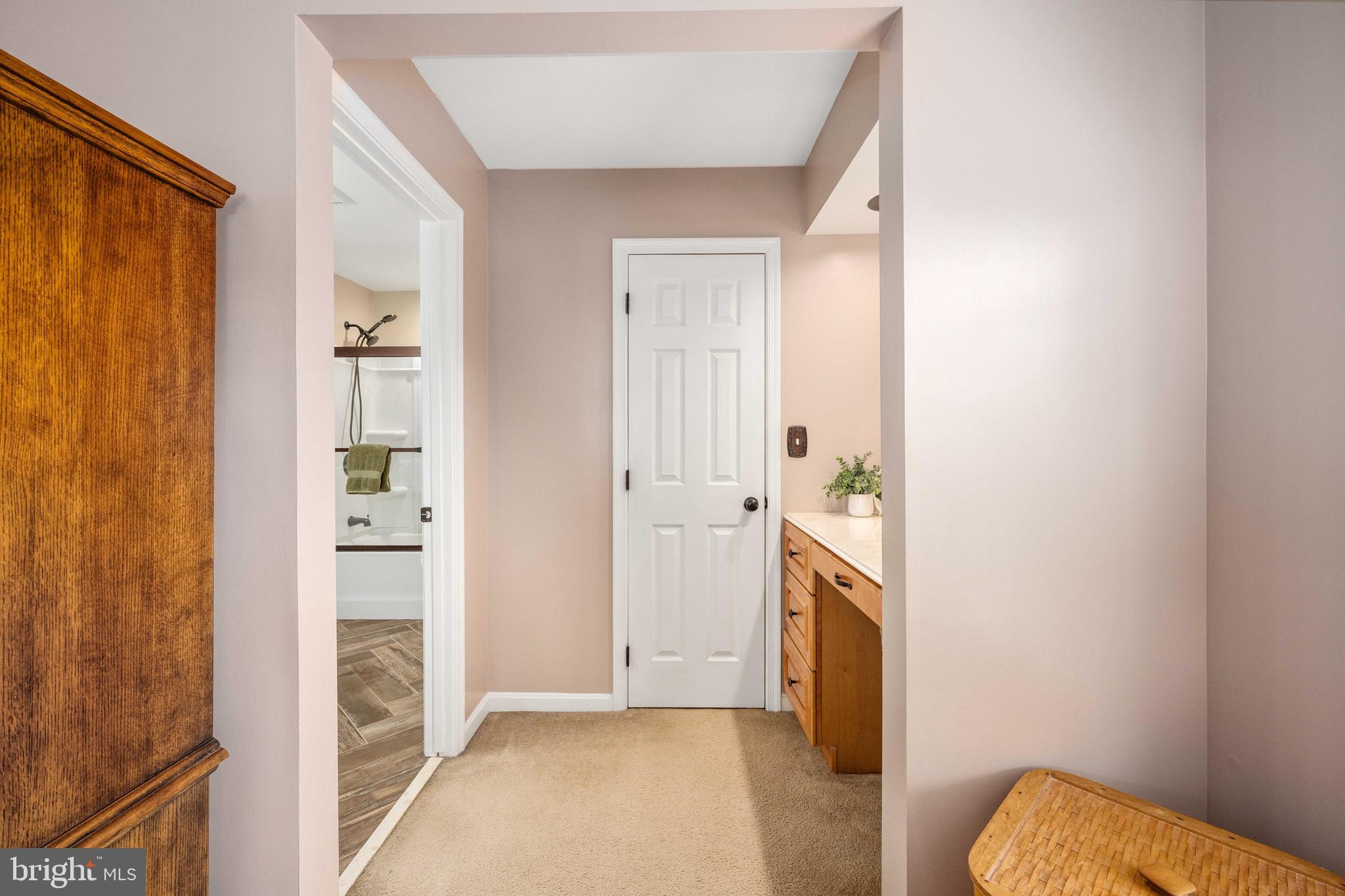 HAMPTON OAKS - Residential