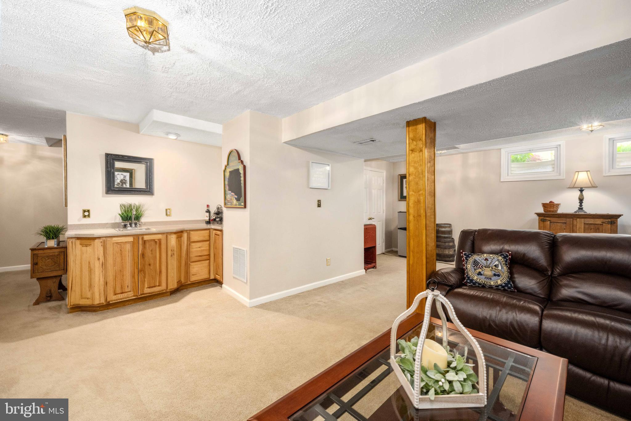 HAMPTON OAKS - Residential