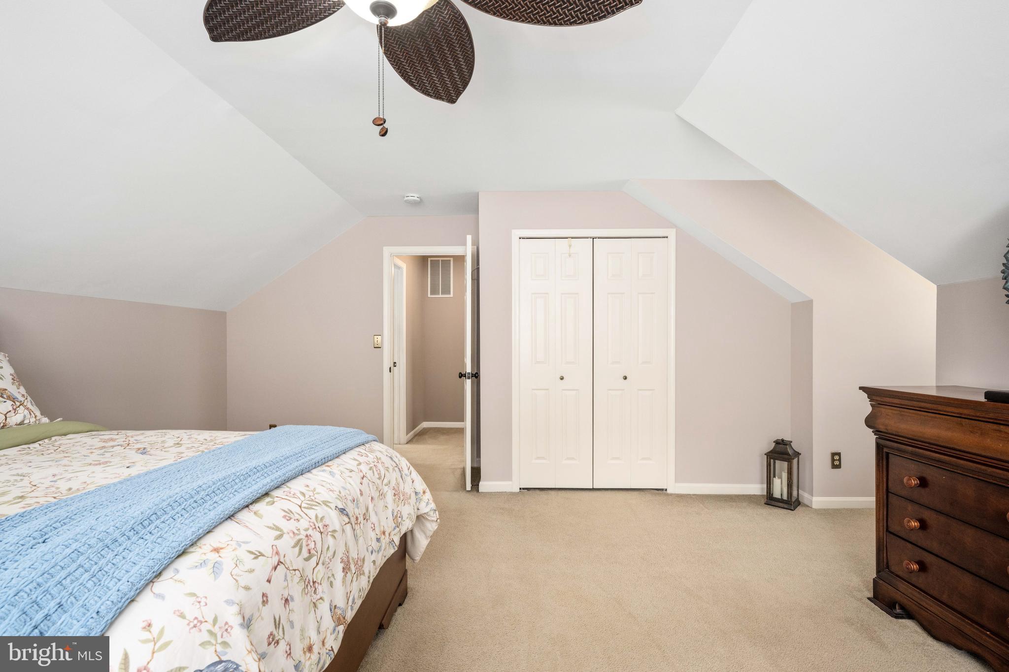 HAMPTON OAKS - Residential