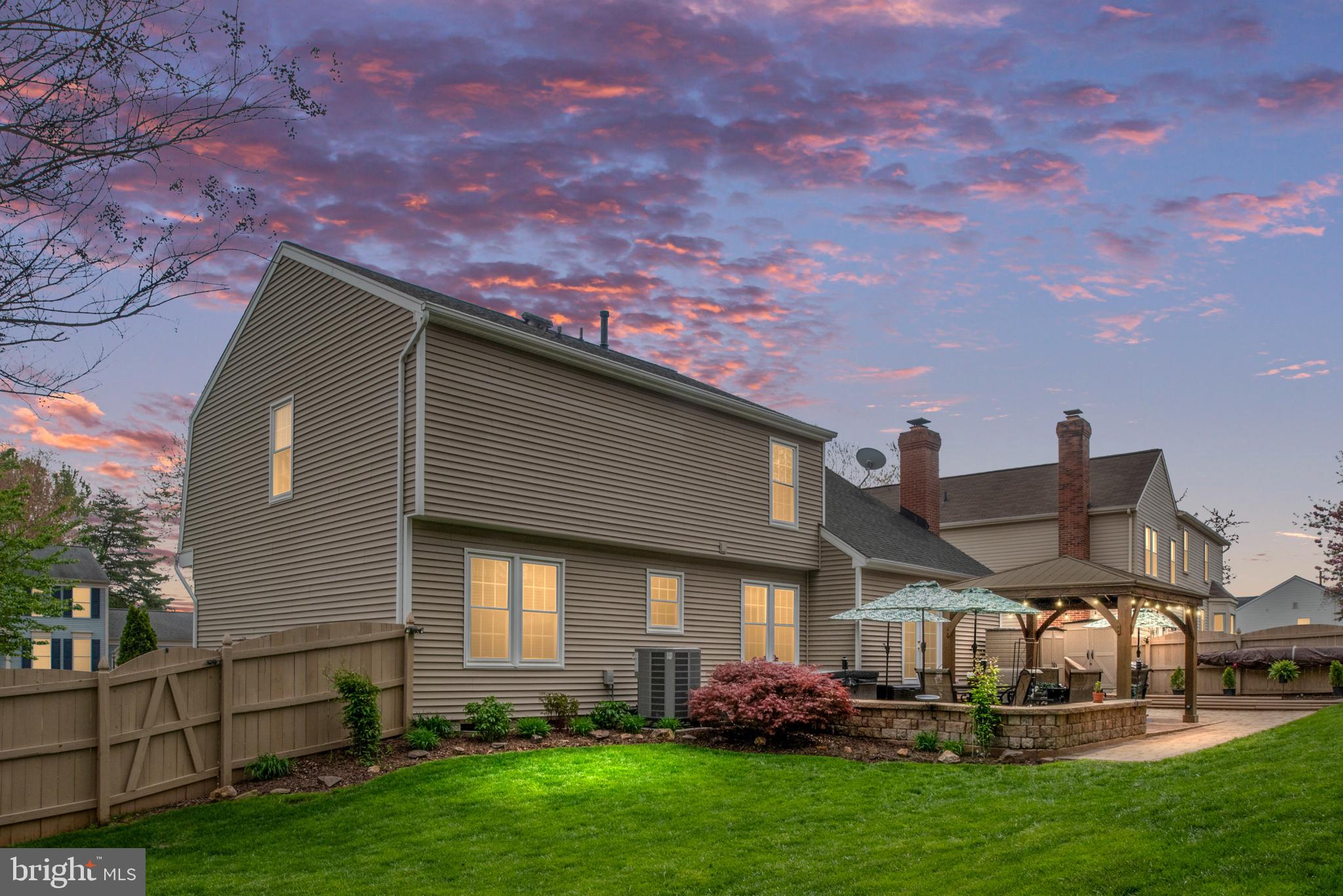 HAMPTON OAKS - Residential