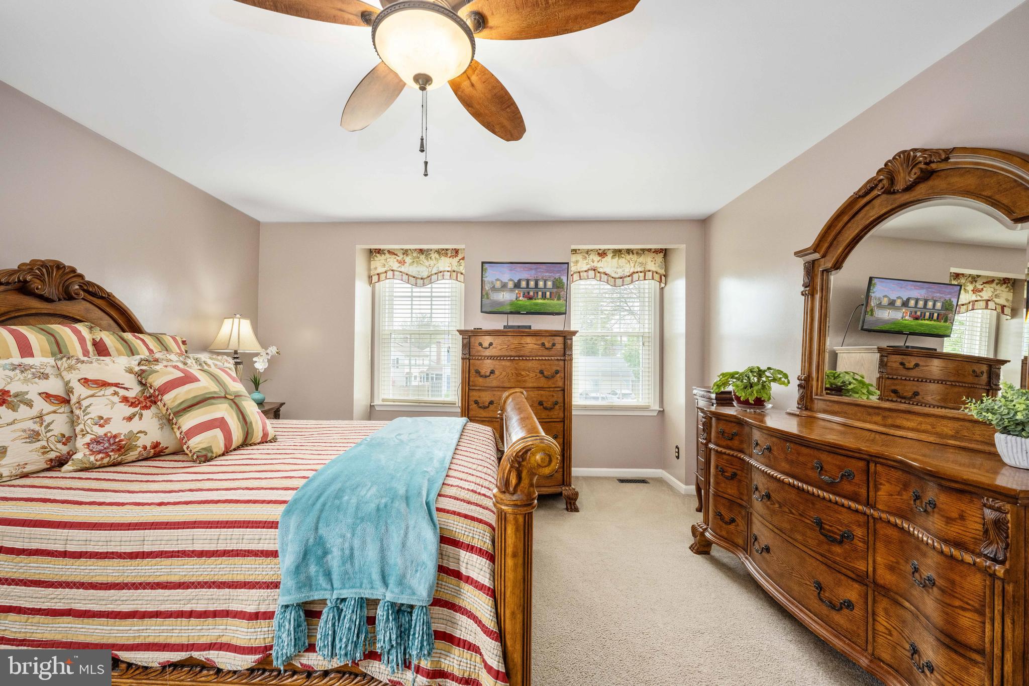 HAMPTON OAKS - Residential