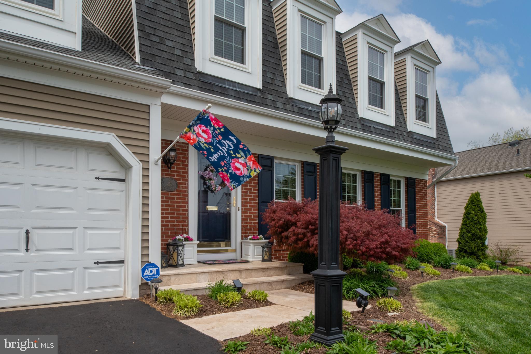 HAMPTON OAKS - Residential