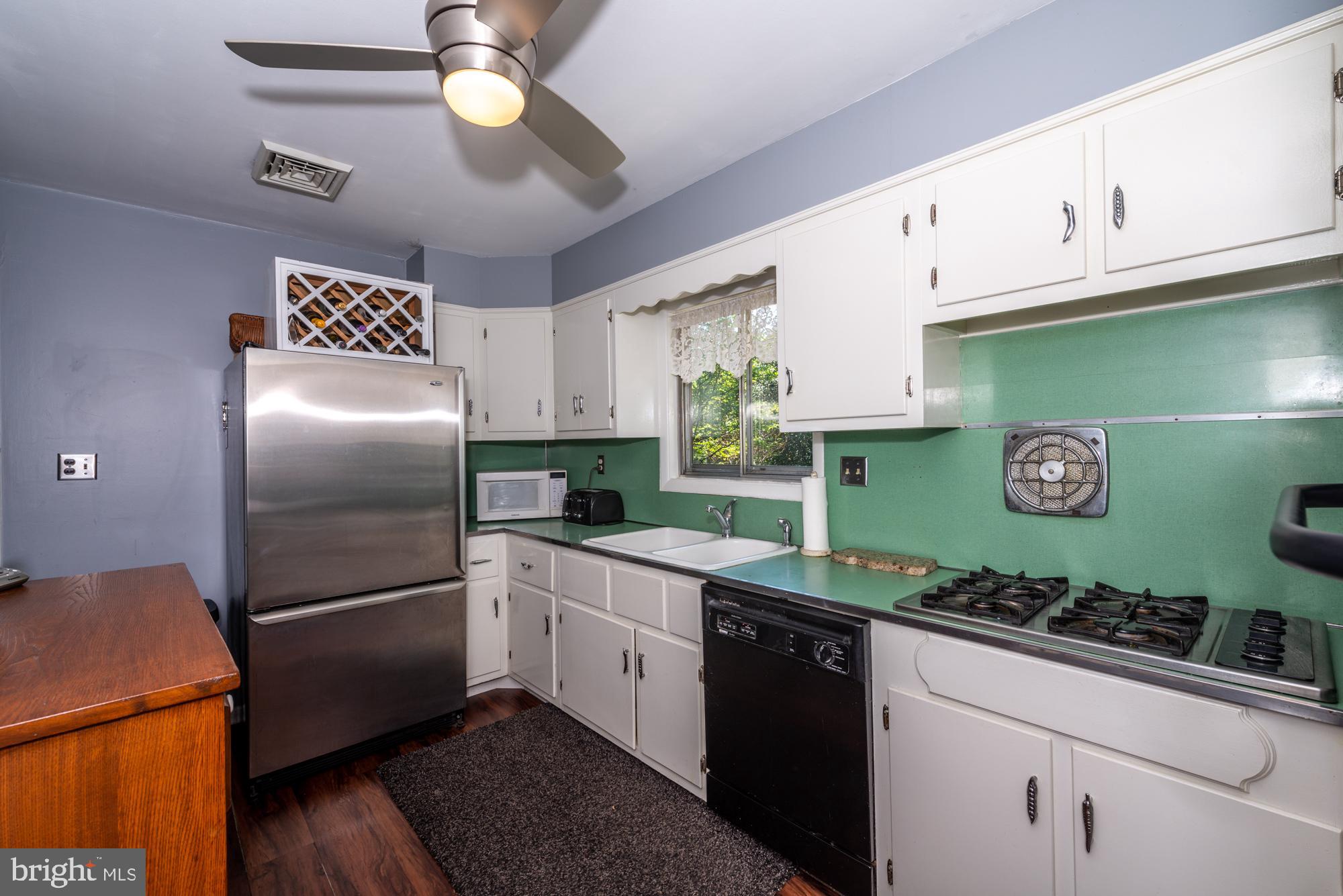 CHERRY HILL - Residential