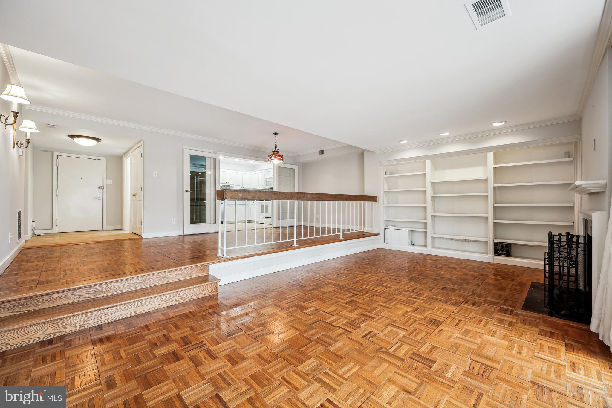 SUMNER VILLAGE - Residential