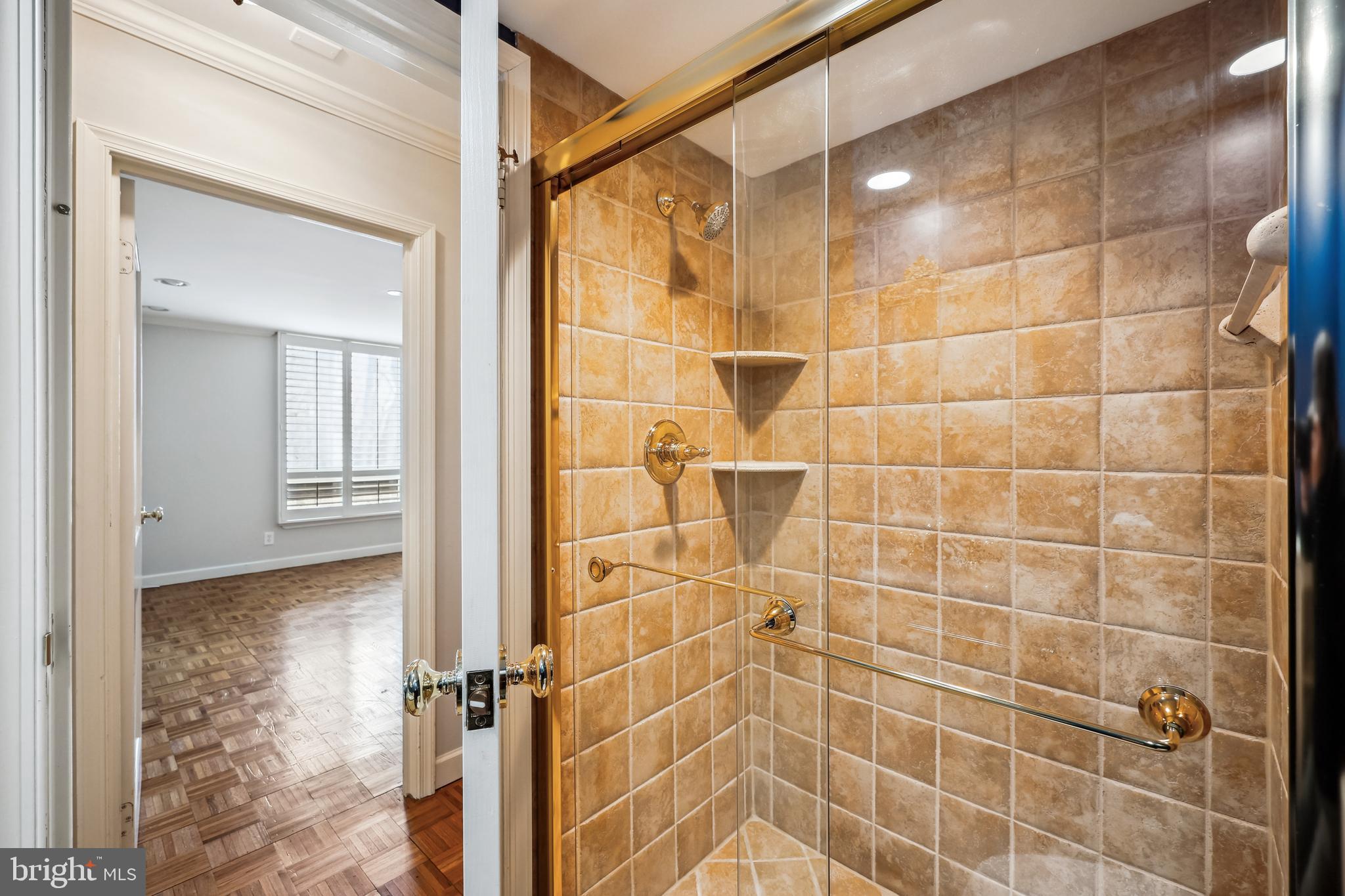 SUMNER VILLAGE - Residential