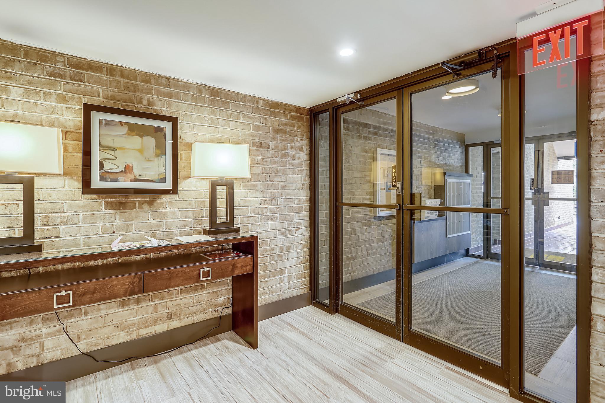 SUMNER VILLAGE - Residential