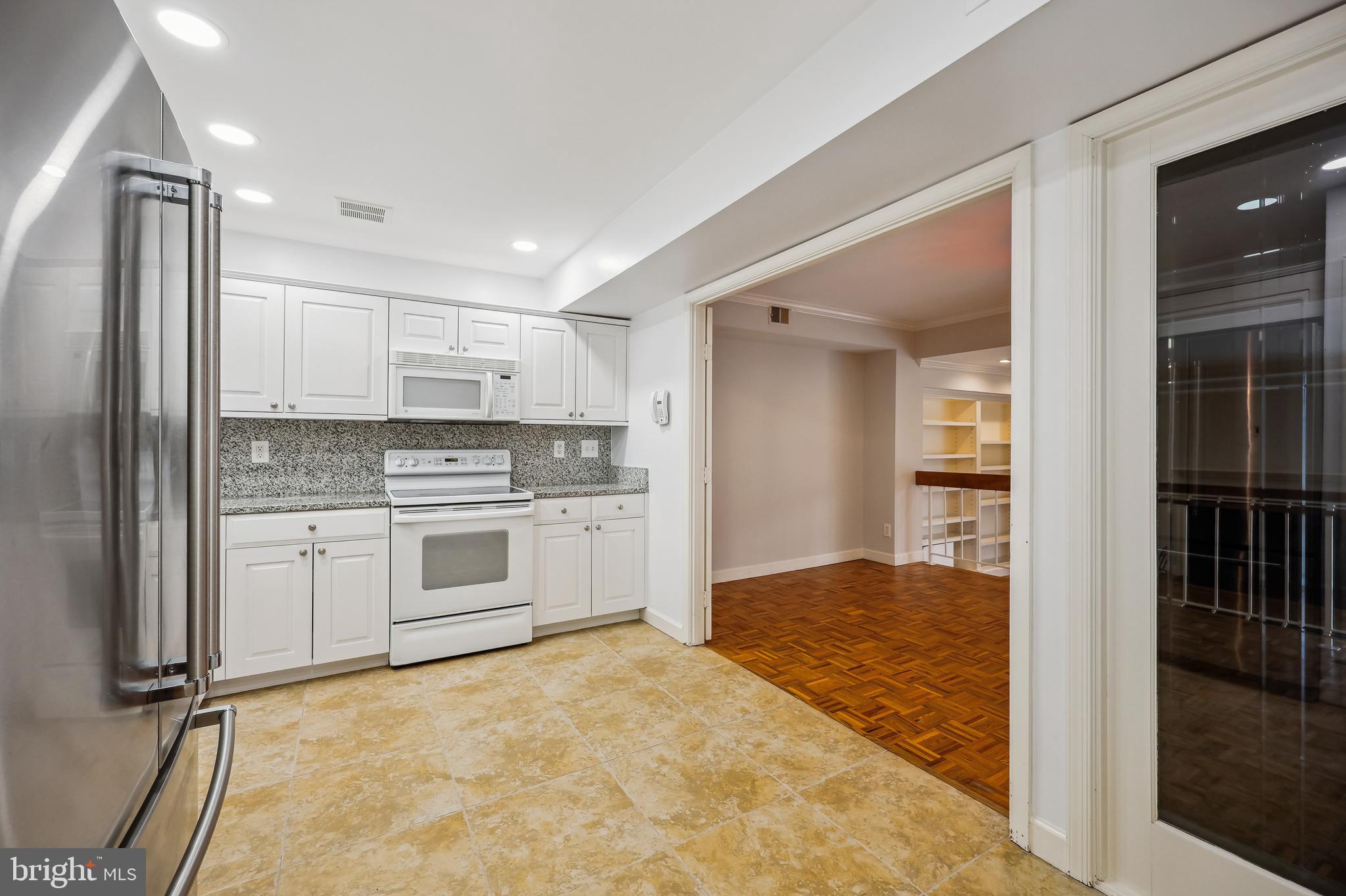 SUMNER VILLAGE - Residential