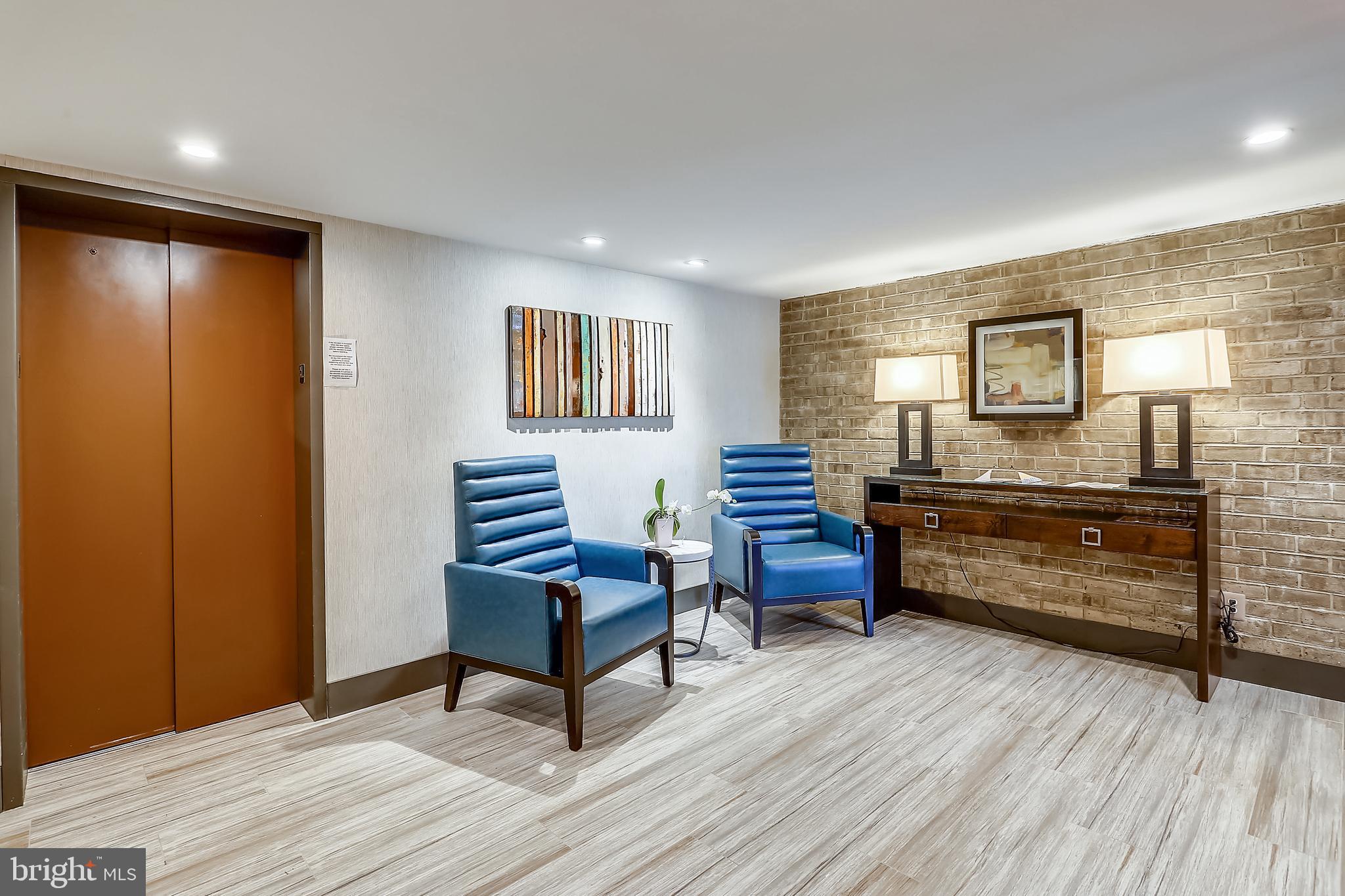 SUMNER VILLAGE - Residential