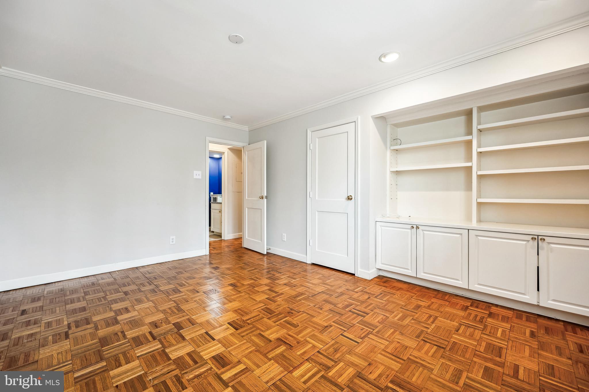 SUMNER VILLAGE - Residential