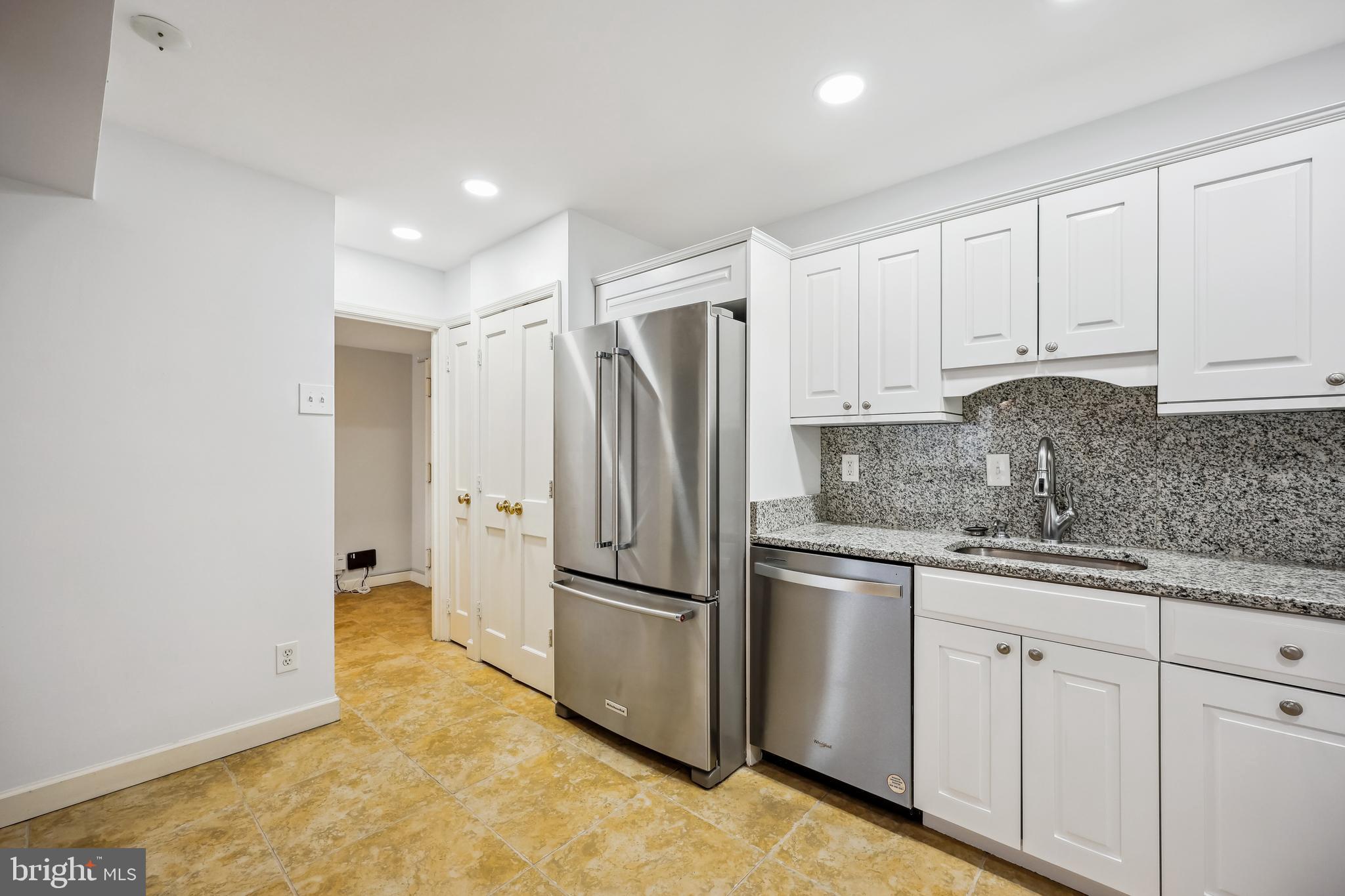 SUMNER VILLAGE - Residential