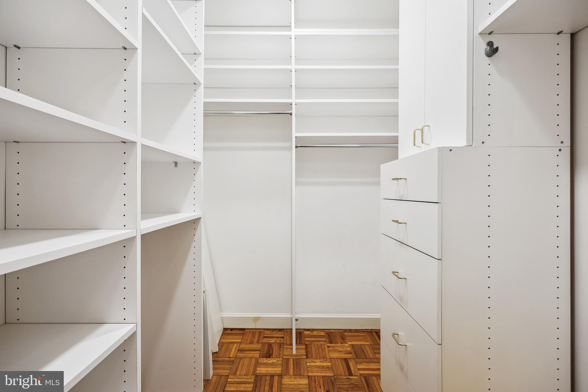 SUMNER VILLAGE - Residential