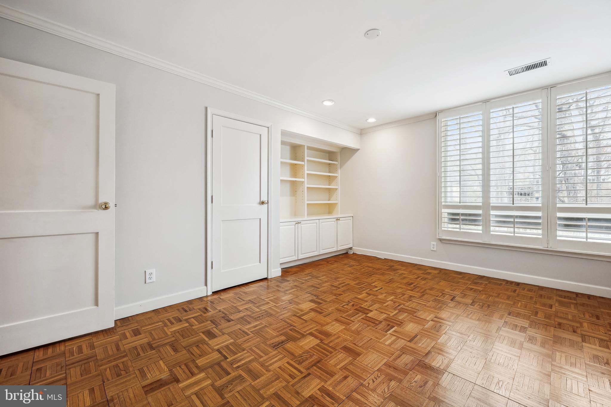 SUMNER VILLAGE - Residential