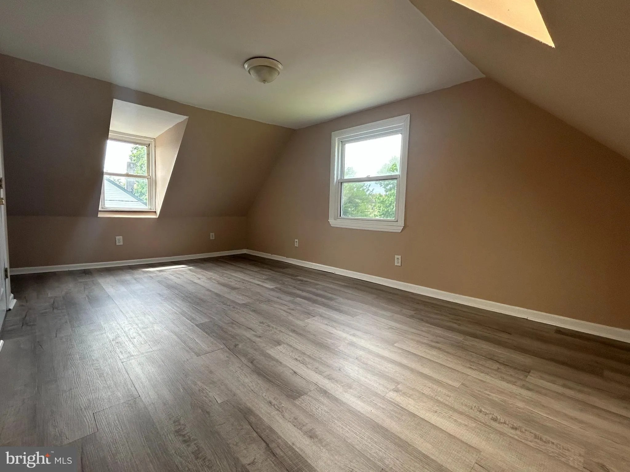 Mount Holly, New Jersey 08060, United States, 2 Bedrooms Bedrooms, ,2 BathroomsBathrooms,Residential,Active,120105