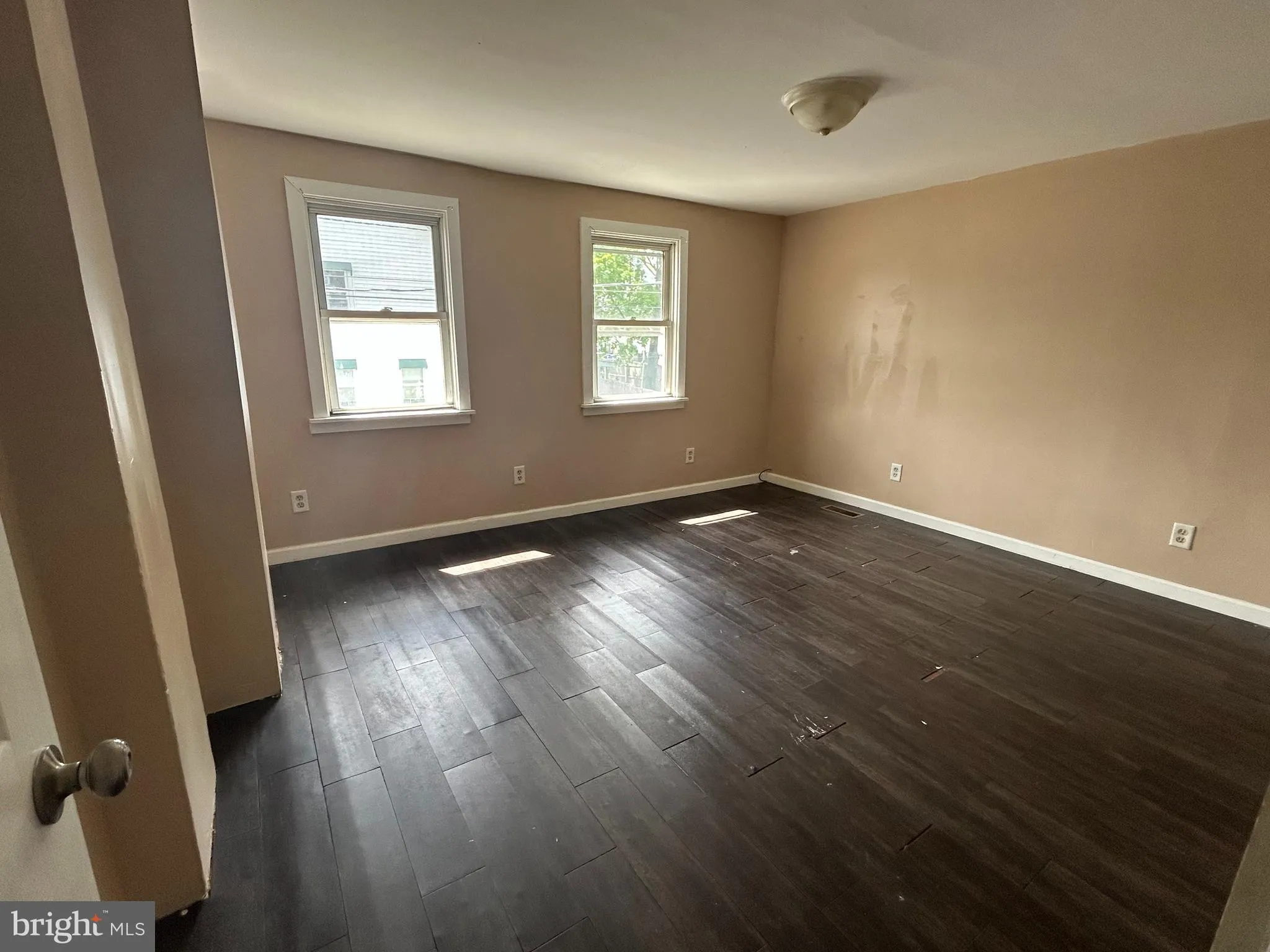 Mount Holly, New Jersey 08060, United States, 2 Bedrooms Bedrooms, ,2 BathroomsBathrooms,Residential,Active,120105