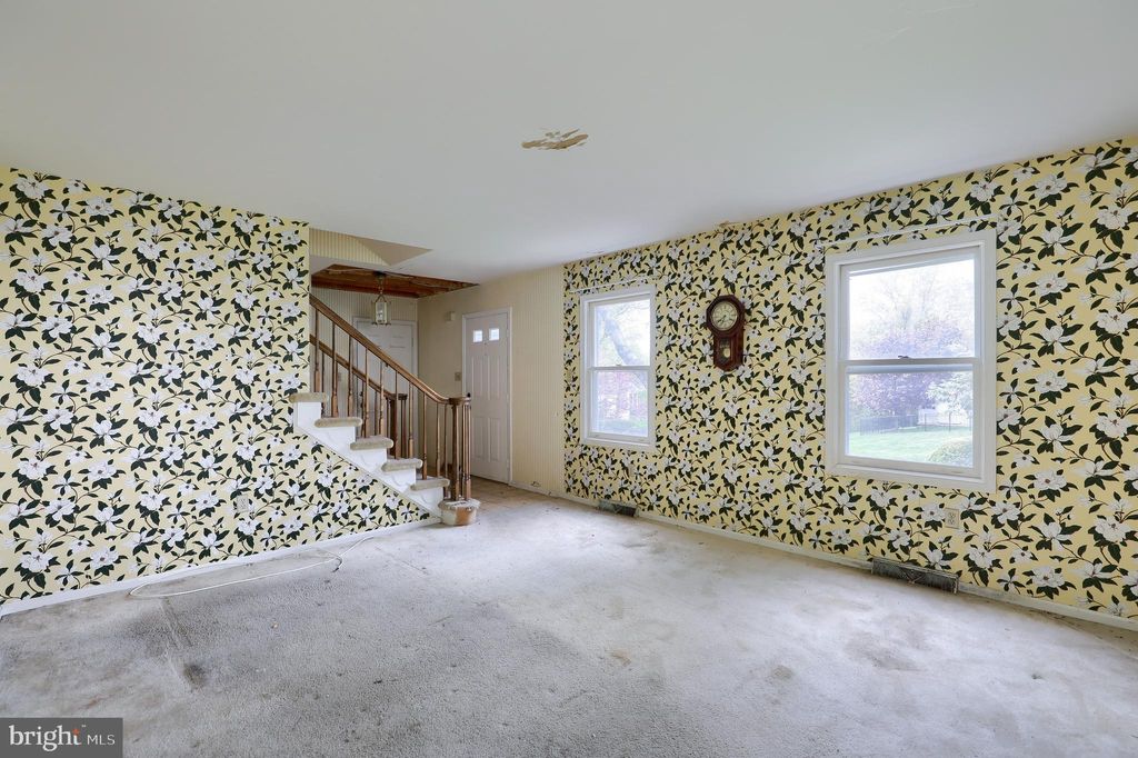 Photo of 145 RIDINGS WAY, LANCASTER, PA 17601 (MLS # PALA2034052)