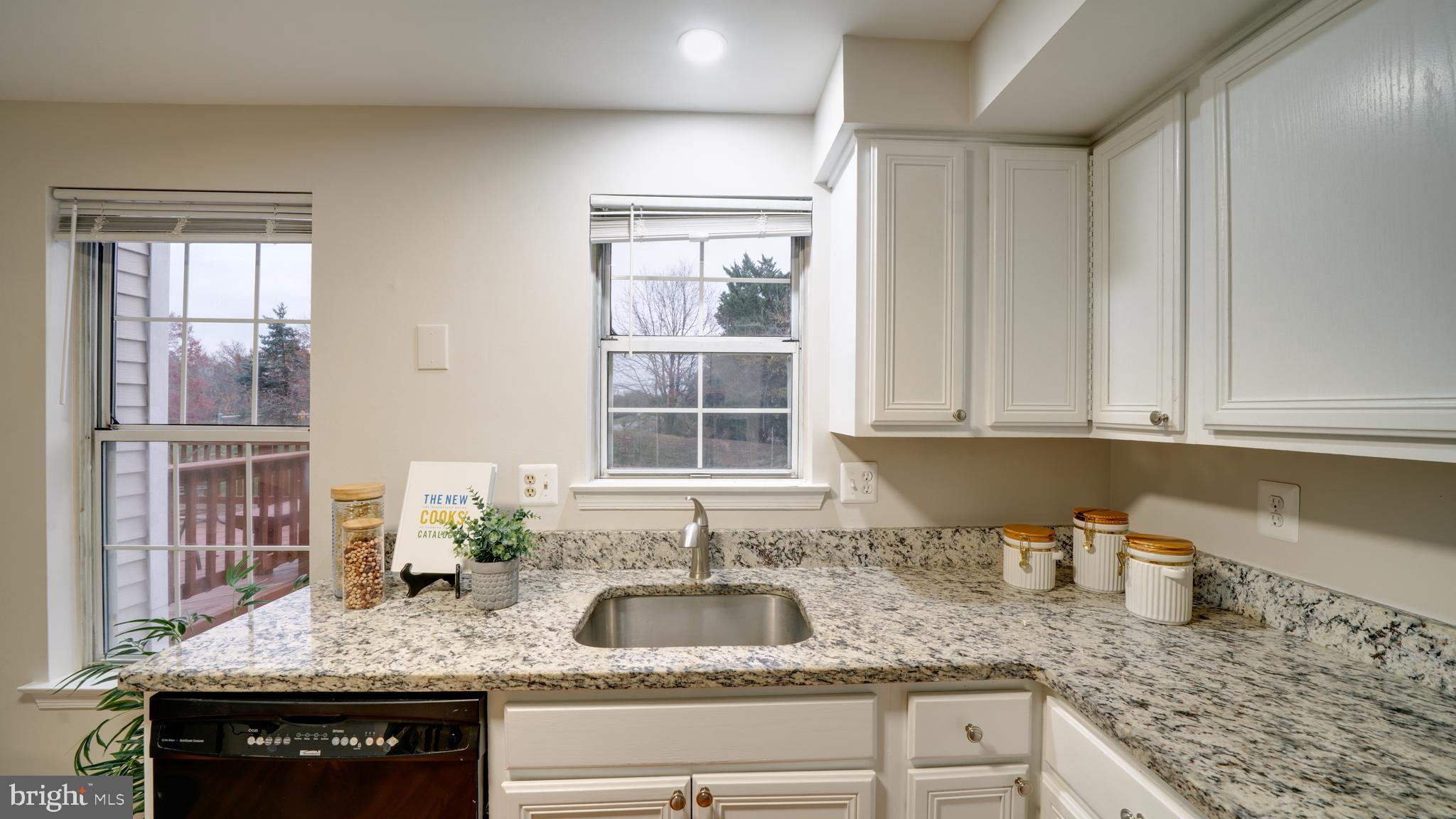 COUNTRYSIDE - Residential