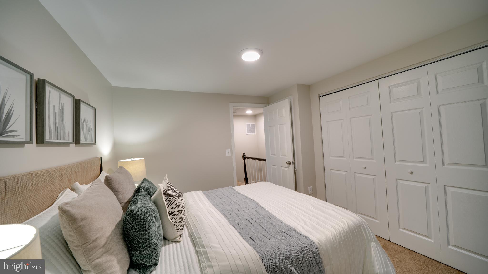 COUNTRYSIDE - Residential