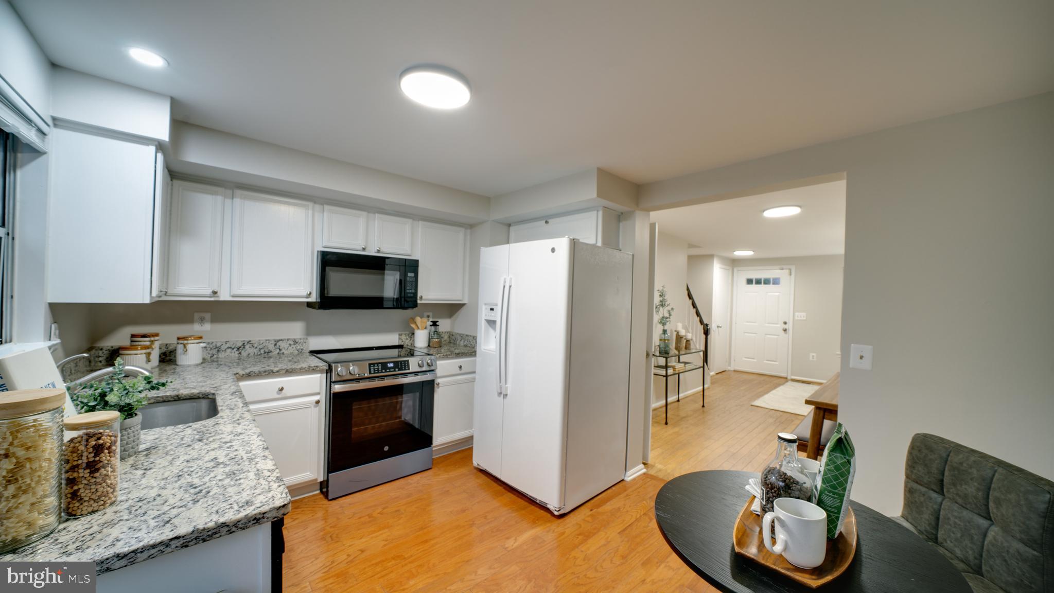 COUNTRYSIDE - Residential