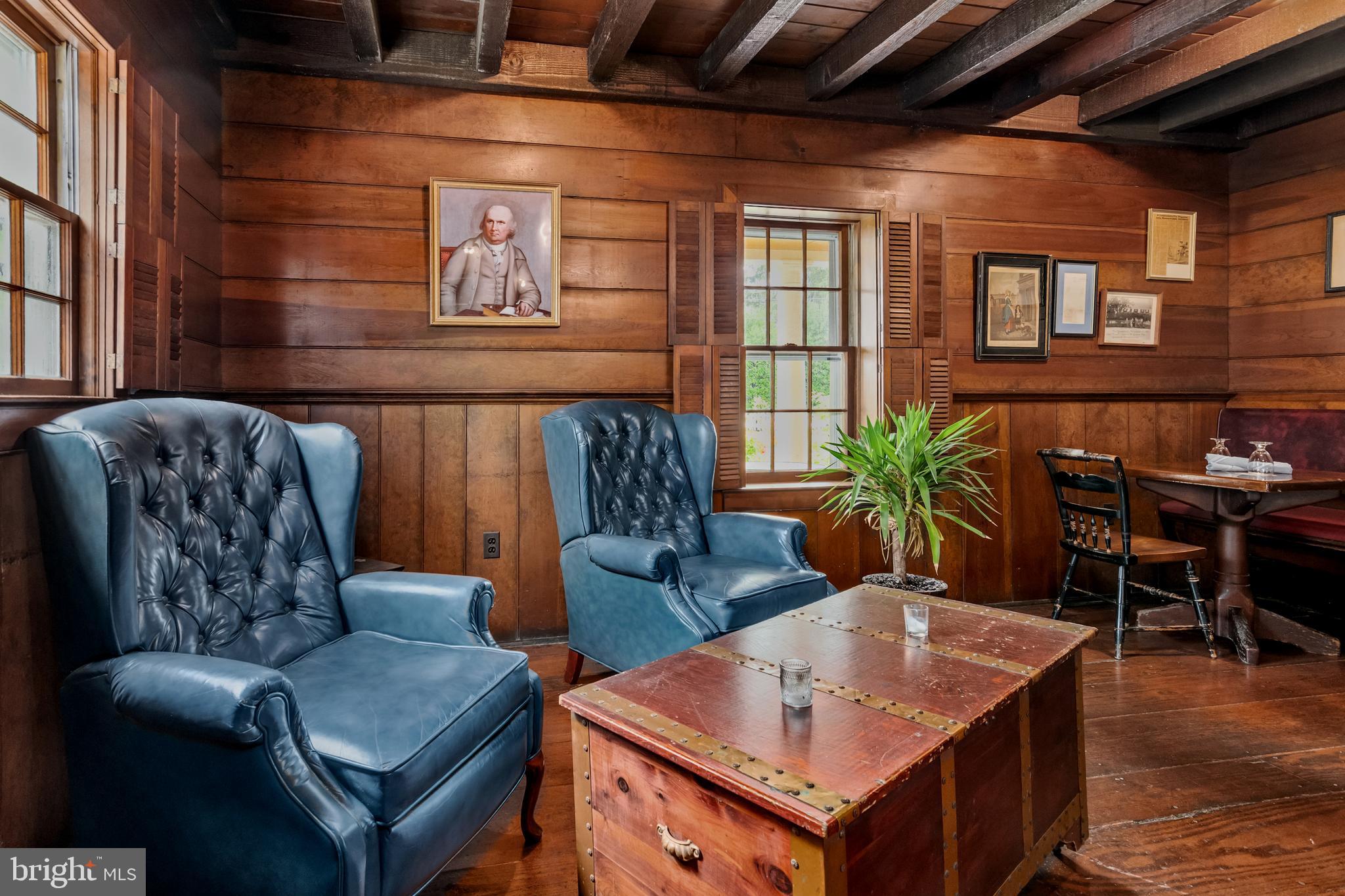 OXFORD - Commercial Sale