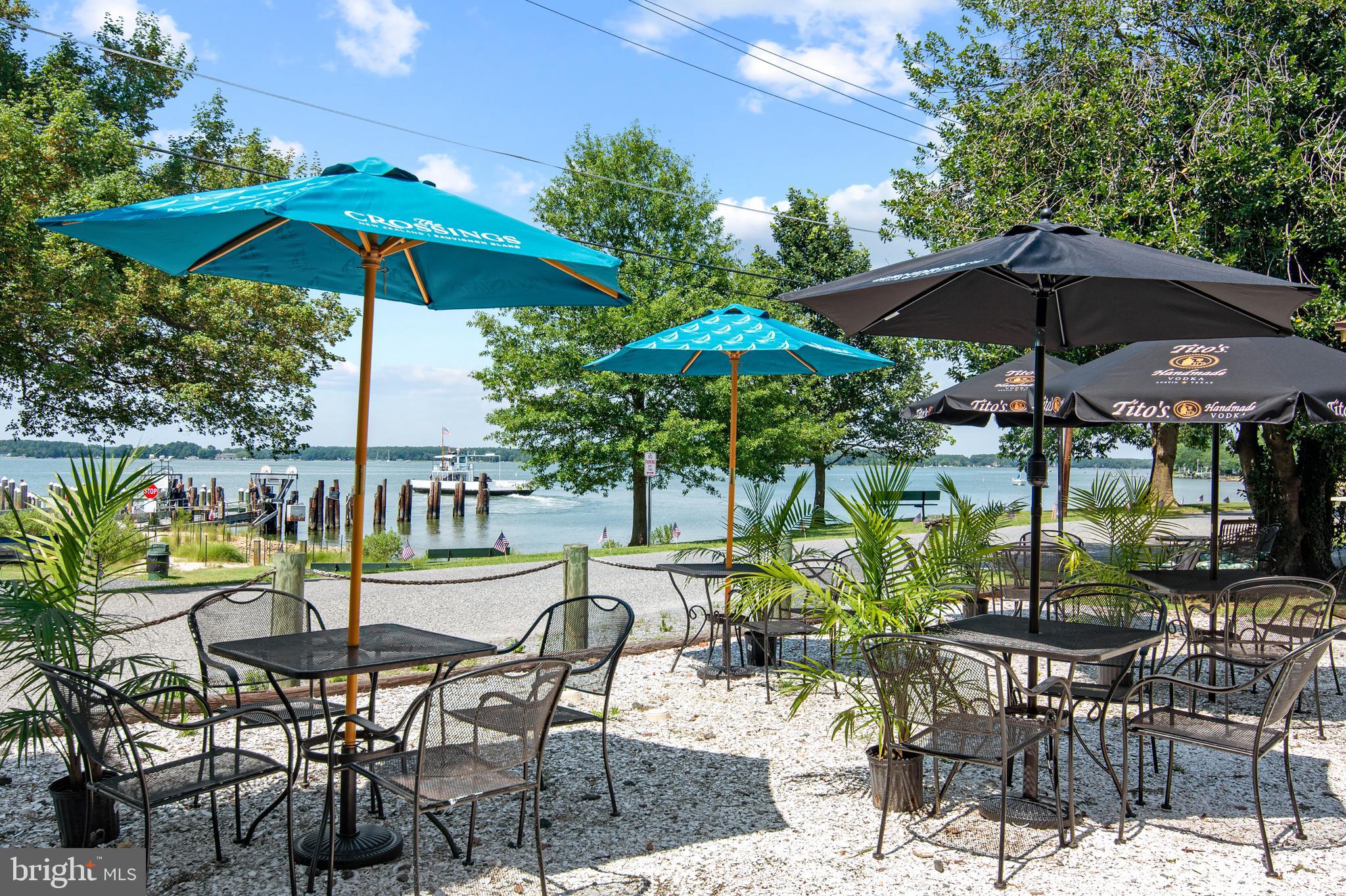 OXFORD - Commercial Sale