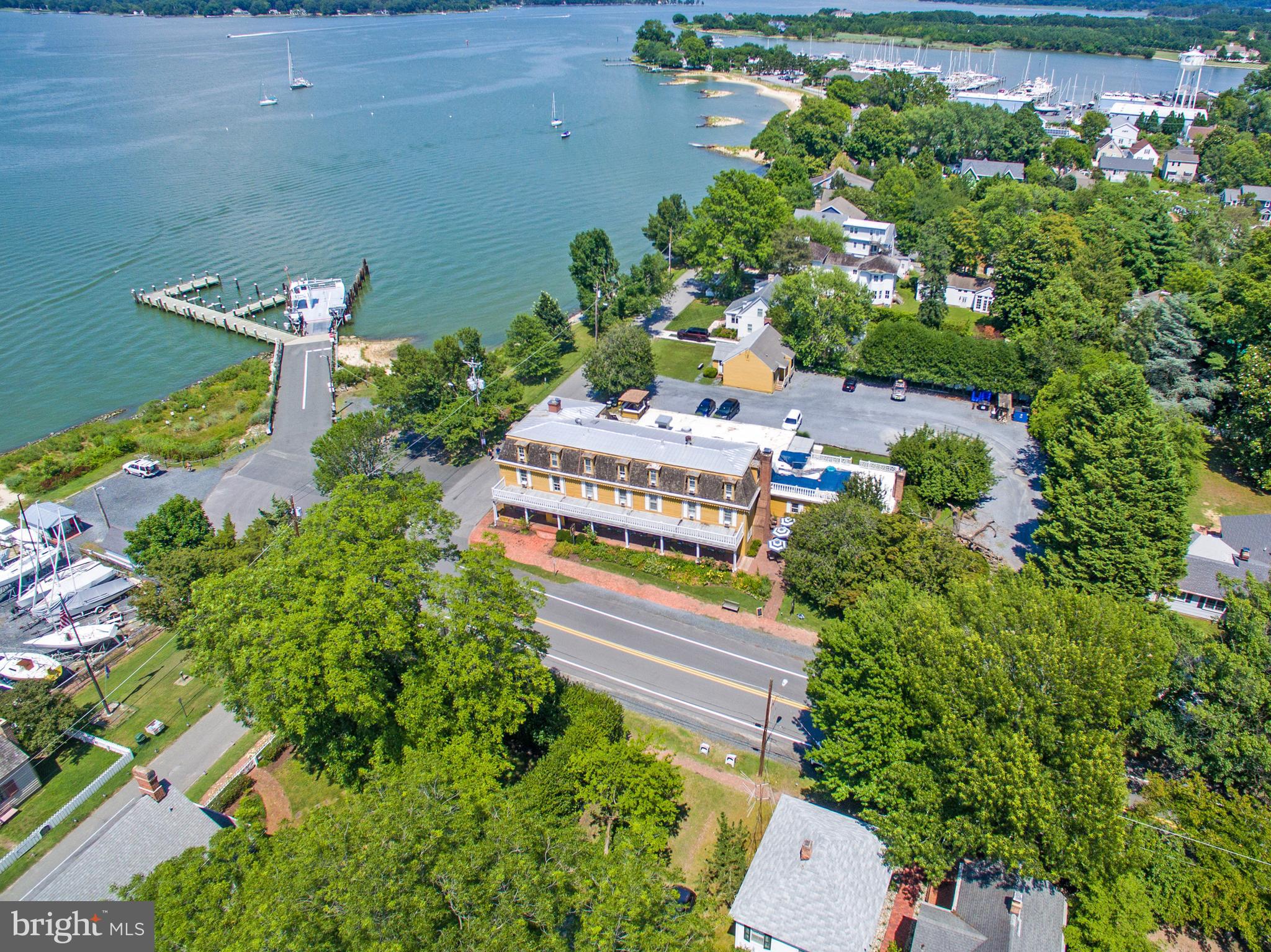 OXFORD - Commercial Sale