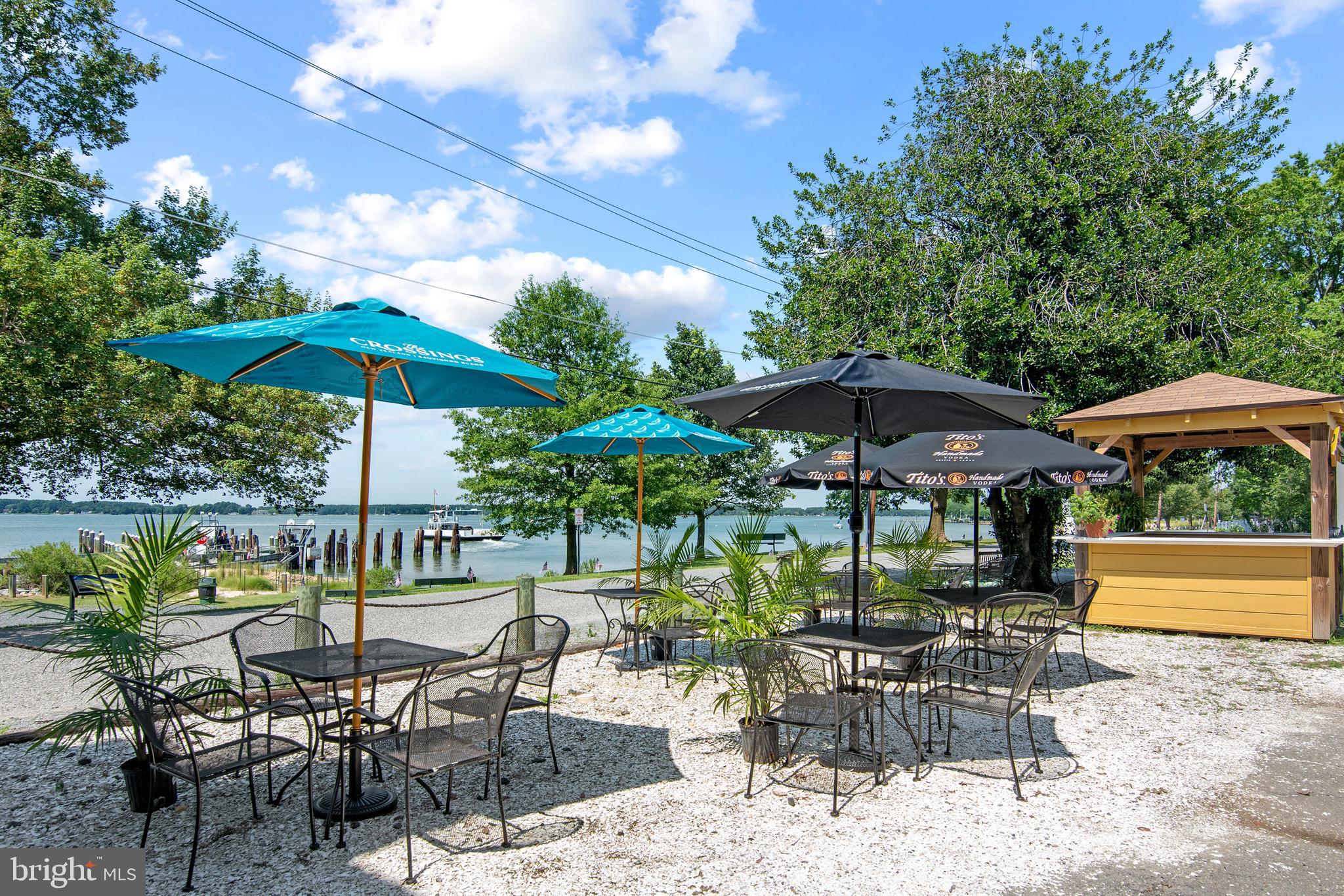 OXFORD - Commercial Sale