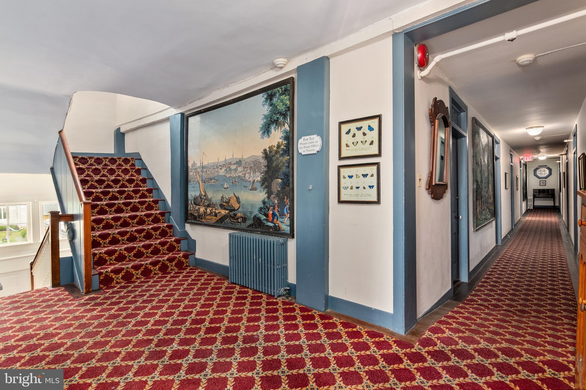 OXFORD - Commercial Sale