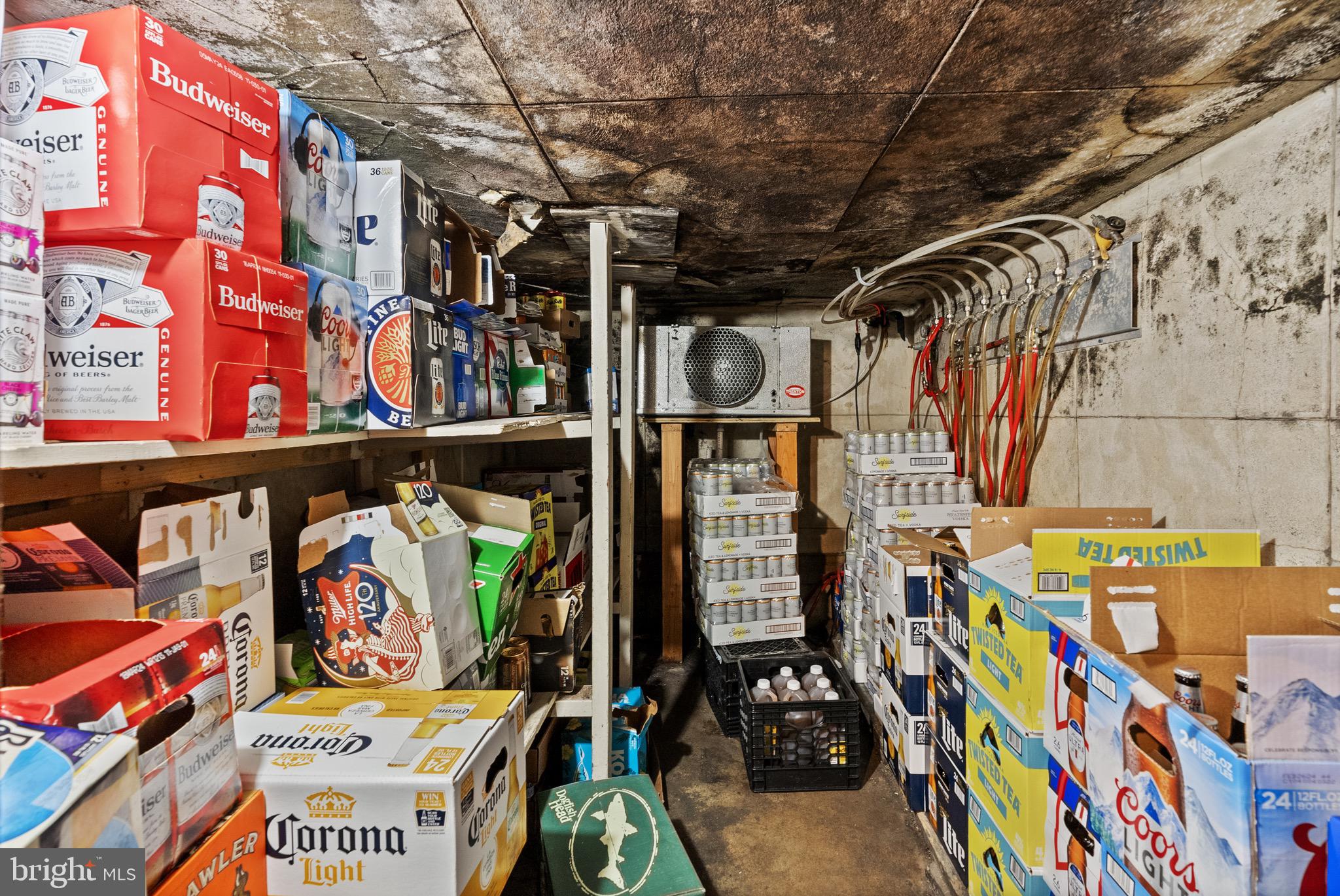 PHILADELPHIA - Commercial Sale