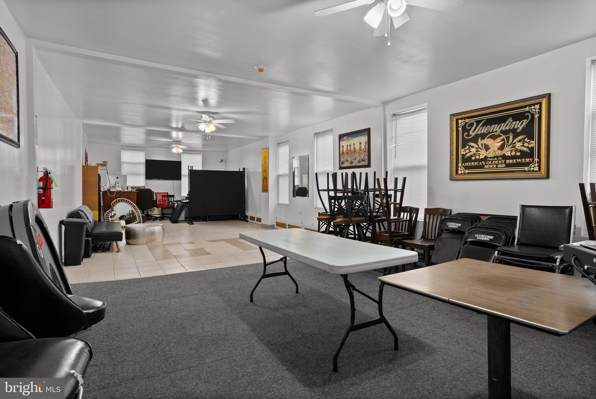 PHILADELPHIA - Commercial Sale