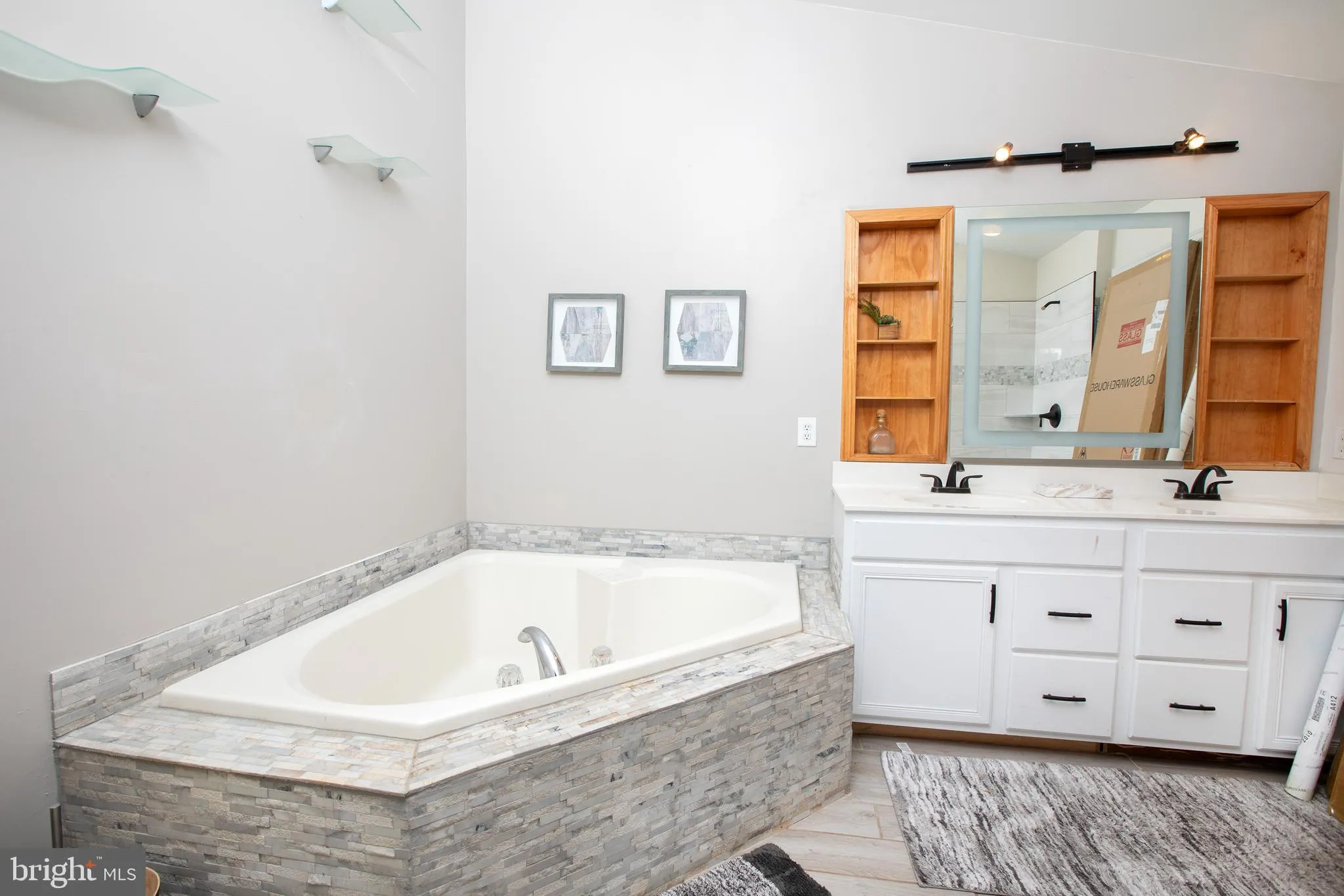 Furlong, Pennsylvania 18925, United States, 4 Bedrooms Bedrooms, ,3 BathroomsBathrooms,Residential,Pending,112482